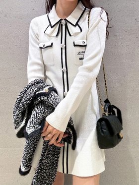 【リリーブラウン/Lily Brown】の【LILY BROWN×MARY QUANT】ビジューボタンミニニットワンピース 人気、トレンドファッション・服の通販 founy(ファニー) ファッション Fashion レディースファッション Fashion for Women ワンピース Dresses ニットワンピース Knit Dresses スマート Smart, Elegant フィット Fit, Slim Fit フロント Front, Front Design ポケット Pocket, Pocket Detail モチーフ Motif, Design Theme リボン Ribbon, Bow ロンドン London Style, British Inspired エレガント 上品 Elegant |ID:prp329100004815662