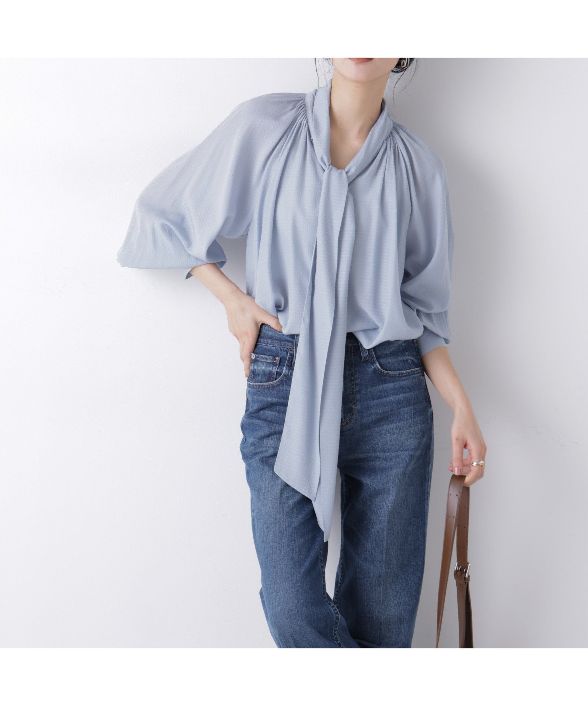 【ナノ ユニバース/nano universe】のドビードットリボンタイブラウス インテリア・キッズ・メンズ・レディースファッション・服の通販 founy(ファニー) 　ファッション　Fashion　レディースファッション　Fashion for Women　トップス・カットソー　Cut & Sew Tops　シャツ・ブラウス・オフィスカジュアル　Elegant Blouses & Button-Ups　ウォッシャブル　Machine Washable　オケージョン　Occasion Wear　春　Spring　ギャザー　Gathered, Ruffled　ジャケット　Jacket, Outerwear　デニム　Denim, Jeans Material　ドット　Polka Dot, Dot Pattern　フロント　Front, Front Design　リボン　Ribbon, Bow　ワイド　Wide, Wide Fit　おすすめ　Recommended / Our Picks　2026年　2026　ブルー|ID: prp329100004815673 ipo3291000000034977637