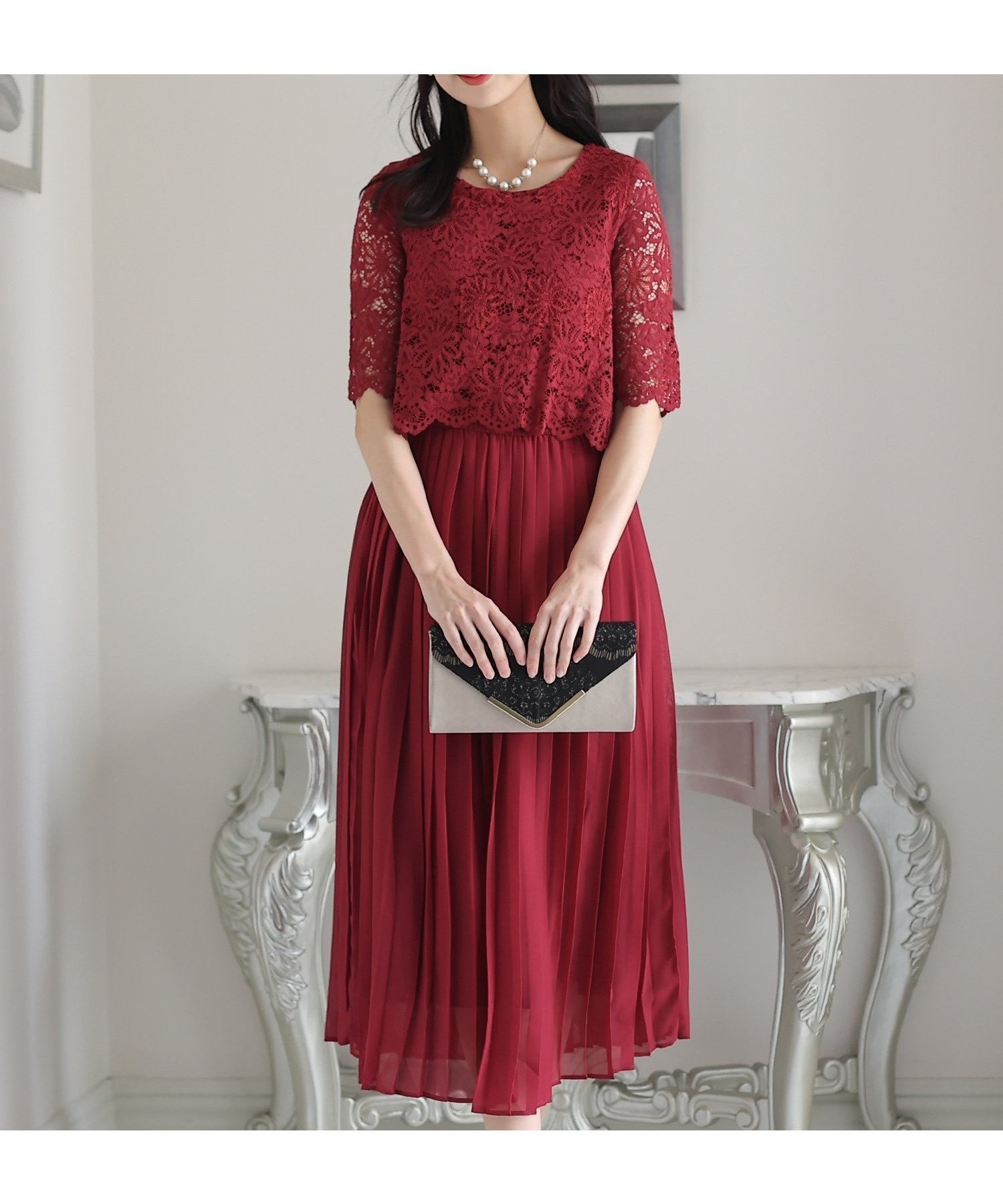 【プールヴー/PourVous】のレース プリーツスカート結婚式オケージョンドレス同窓会パーティードレスお呼ばれ インテリア・キッズ・メンズ・レディースファッション・服の通販 founy(ファニー) 　ファッション　Fashion　レディースファッション　Fashion for Women　スカート　Skirts　プリーツスカート / 上品フェミニンスタイル　Pleated Skirts　アクセサリー　Fashion Accessories　クラッチ　Clutch, Clutch Bag　シフォン　Chiffon, Lightweight Fabric　シューズ　Shoes, Footwear　シンプル　Simple, Minimal　スカラップ　Scallop, Scalloped Edge　ドッキング　Docking, Mixed Material　ドレス　Dress, One-Piece　長袖　Long Sleeve, Full Sleeve　フィット　Fit, Slim Fit　フォーマル　Formal, Dressy　フレア　Flare, Flared　プリーツ　Pleats, Pleated　半袖　Short Sleeve, Half Sleeve　ラウンド　Round, Round Neck　レース　Lace, Lace Fabric　ロング　Long, Long-Length　楽ちん　Easy Fit, Comfortable　プチプライス・低価格　Affordable / Budget Price　おすすめ　Recommended / Our Picks　エレガント 上品　Elegant　入学式　Entrance Ceremony　卒業式　Graduation Ceremony　結婚式　Wedding　二次会　After Party　ボルドー|ID: prp329100004815686 ipo3291000000034977768