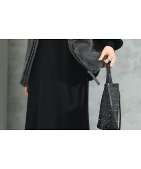 【インタープラネット/INTERPLANET】のエコファームートンチュニックベスト 人気、トレンドファッション・服の通販 founy(ファニー) ファッション Fashion レディースファッション Fashion for Women アウター Coat / Outerwear Collection トップス・カットソー Cut & Sew Tops ベスト&ジレ / 重ね着スタイル Vests & Gilets カットソー Cut and Sewn Top シンプル Simple, Minimal フロント Front, Front Design ベスト Vest, Waistcoat ベーシック Basic, Essential ポケット Pocket, Pocket Detail リラックス Relax, Relaxed Fit ロング Long, Long-Length ワイド Wide, Wide Fit 今季 This Season, Current Season |ID:prp329100004815698