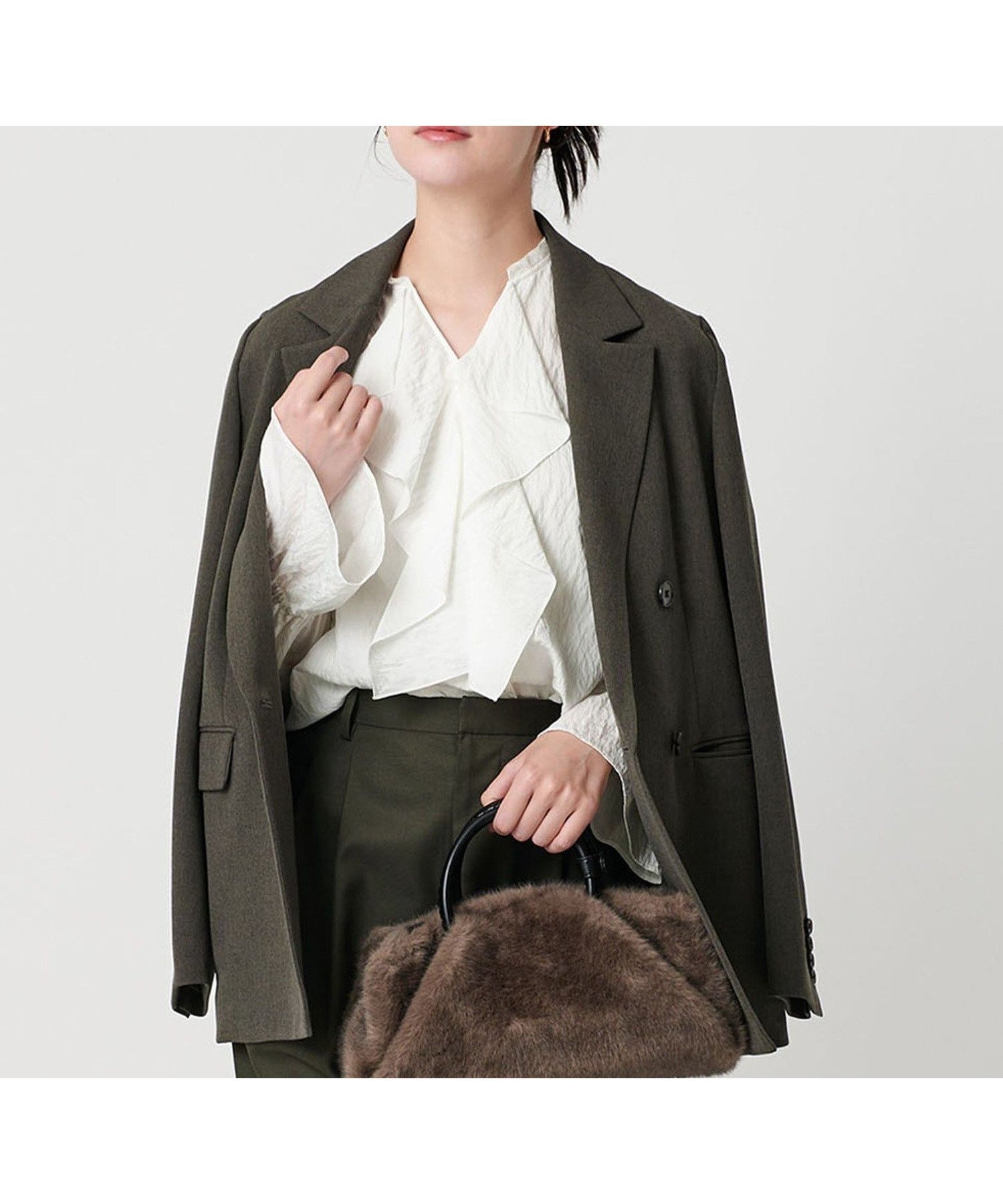 【ビューティ&ユース ユナイテッドアローズ/BEAUTY&YOUTH / UNITED ARROWS】のラッフル スキッパーブラウス ウォッシャブル 人気、トレンドファッション・服の通販 founy(ファニー) 　ファッション　Fashion　レディースファッション　Fashion for Women　トップス・カットソー　Cut & Sew Tops　シャツ・ブラウス・オフィスカジュアル　Elegant Blouses & Button-Ups　インナー　Innerwear　ウォッシャブル　Machine Washable　ジャケット　Jacket, Outerwear　スキッパー　Skipper, Open Collar　ストライプ　Stripe, Striped Pattern　スラックス　Slacks, Dress Pants　バランス　Balance, Style Balance　フロント　Front, Front Design　無地　Plain, Solid Color　ラッフル　Ruffle, Frill　ロング　Long, Long-Length　おすすめ　Recommended / Our Picks　 other-1|ID: prp329100004815751 ipo3291000000034978581