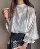 【ジュノア/JUNOAH】のFILLOU フラワージャガードシャツ 人気、トレンドファッション・服の通販 founy(ファニー) ファッション Fashion レディースファッション Fashion for Women トップス・カットソー Cut & Sew Tops シャツ・ブラウス・オフィスカジュアル Elegant Blouses & Button-Ups thumbnail ホワイト|ID: prp329100004815767 ipo3291000000034978794