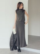 【ミラオーウェン/Mila Owen】の【セットアイテム】ハイネックノースリニットナロースカートSET 人気、トレンドファッション・服の通販 founy(ファニー) ファッション Fashion レディースファッション Fashion for Women セットアップ Matching Sets スカート・ミニ/ミディ/マキシ Skirts / Mini, Midi & Maxi Skirts 秋 Autumn 9月号 September Issue スマート Smart, Elegant セットアップ Set-Up, Coordinated Outfit 雑誌 Magazine, Fashion Magazine ノースリーブ Sleeveless, No-Sleeve ハイネック High Neck, Mock Neck フレア Flare, Flared ボトム Bottoms, Lower Wear ループ Loop, Loop Knit おすすめ Recommended / Our Picks エレガント 上品 Elegant thumbnail CGRY[007]|ID: prp329100004815775 ipo3291000000034978854