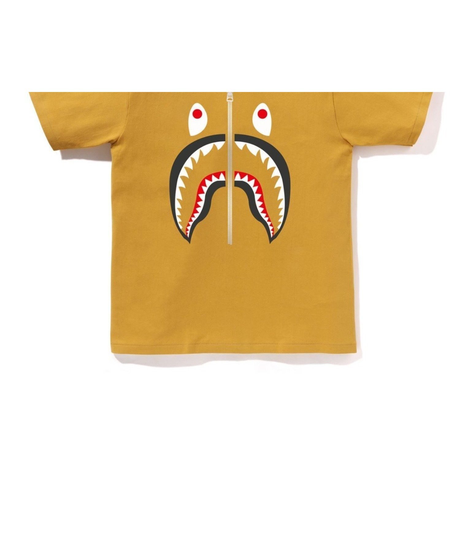 【ア ベイシング エイプ/A BATHING APE】のSHARK TEE インテリア・キッズ・メンズ・レディースファッション・服の通販 founy(ファニー) 　ファッション　Fashion　レディースファッション　Fashion for Women　ショート　Short, Short Length　スリーブ　Sleeve, Long Sleeve / Short Sleeve　フロント　Front, Front Design　プリント　Print, Printed Pattern　モチーフ　Motif, Design Theme　ラバー　Rubber, Rubber Sole　YELLOW|ID: prp329100004815784 ipo3291000000034978967