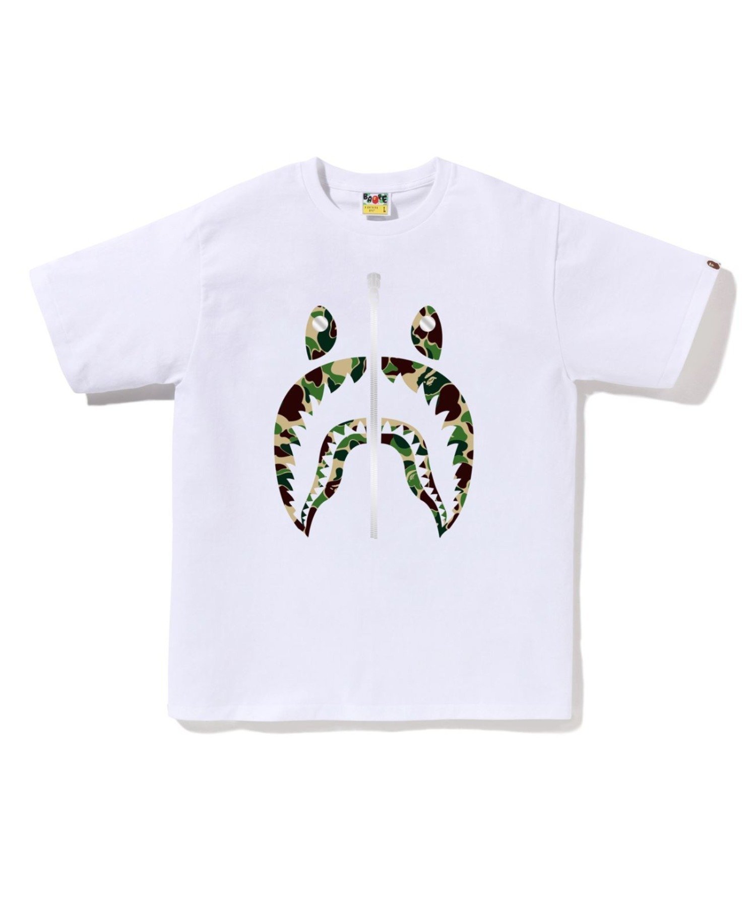 【ア ベイシング エイプ/A BATHING APE】のABC CAMO SHARK TEE インテリア・キッズ・メンズ・レディースファッション・服の通販 founy(ファニー) 　ファッション　Fashion　レディースファッション　Fashion for Women　インナー　Innerwear　ショート　Short, Short Length　スリーブ　Sleeve, Long Sleeve / Short Sleeve　フロント　Front, Front Design　プリント　Print, Printed Pattern　モチーフ　Motif, Design Theme　ラバー　Rubber, Rubber Sole　WHxGR|ID: prp329100004815787 ipo3291000000034979009