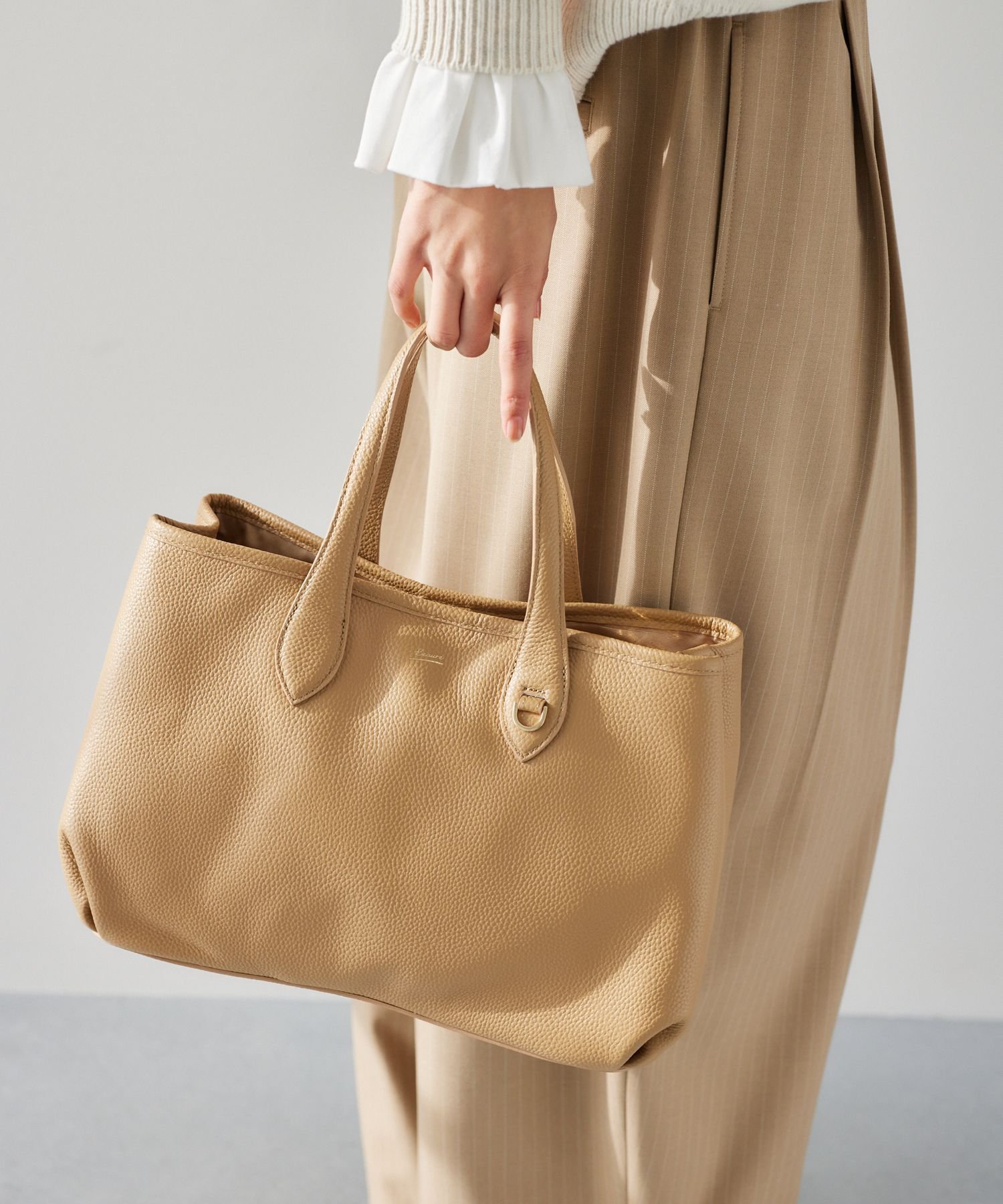 【バンヤードストーム/BARNYARDSTORM】のBeau re(ヴュレ別注) / レザービックトートBAG インテリア・キッズ・メンズ・レディースファッション・服の通販 founy(ファニー) 　ファッション　Fashion　レディースファッション　Fashion for Women　バッグ　Bags　シンプル　Simple, Minimal　トラベル　Travel, Travel Gear　トレンド　Trend, Trending Now　ビジネス 仕事 通勤　Business / Work / Commuting　ベーシック　Basic, Essential　別注　Limited Edition, Custom Order　キャメル54|ID: prp329100004816366 ipo3291000000034983767