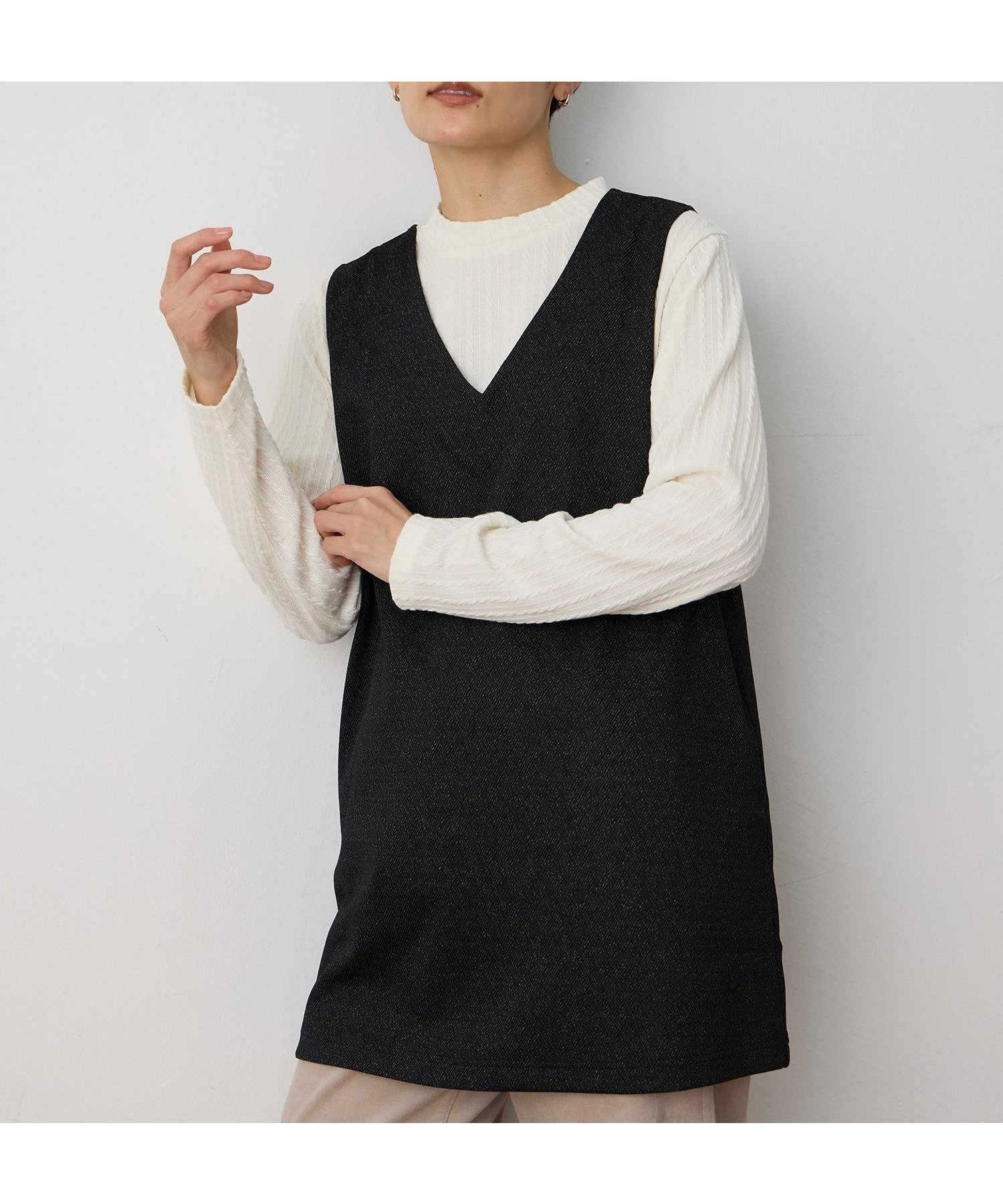 【デコイ/DECOY Since1981】のジャンスカアンサンブル【アンサンブル(2枚セット)】 インテリア・キッズ・メンズ・レディースファッション・服の通販 founy(ファニー) 　ファッション　Fashion　レディースファッション　Fashion for Women　トップス・カットソー　Cut & Sew Tops　アンサンブルニット　Knit Ensembles & Twin Sets　アンサンブル　Ensemble Set　インナー　Innerwear　チュニック　Tunic, Long Top　バランス　Balance, Style Balance　ベスト　Vest, Waistcoat　エレガント 上品　Elegant　ブラック|ID: prp329100004816384 ipo3291000000034983876