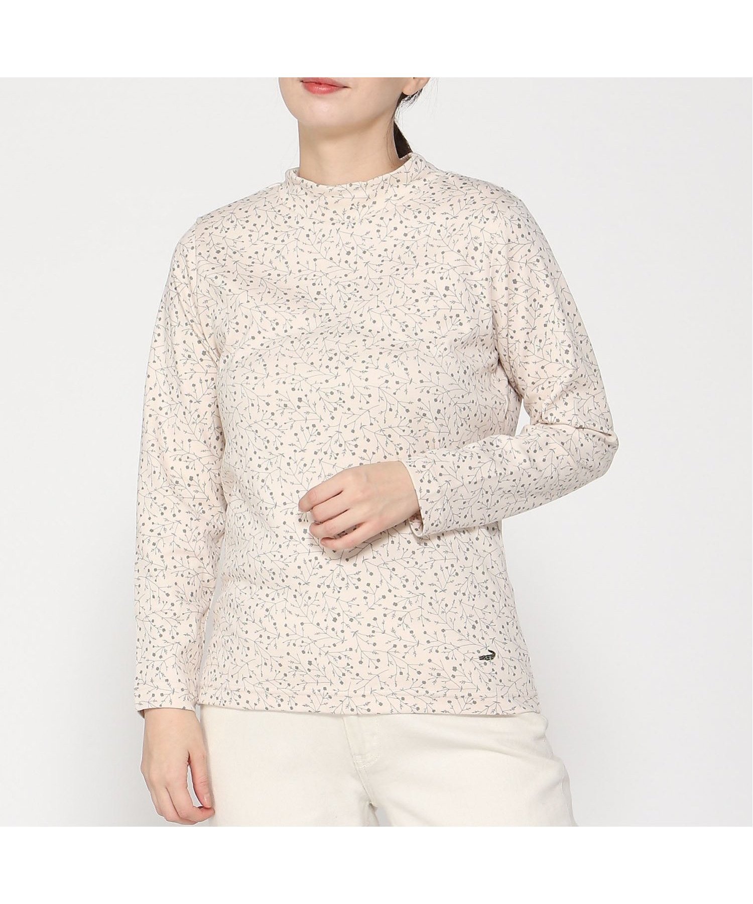【クロコダイル/CROCODILE】の花柄プリント ハイネック プルオーバー インテリア・キッズ・メンズ・レディースファッション・服の通販 founy(ファニー) 　ファッション　Fashion　レディースファッション　Fashion for Women　トップス・カットソー　Cut & Sew Tops　カジュアルプルオーバー・ニットトップス　Pullovers & Knit Tops / Casual Pullovers　花柄・フラワープリント・モチーフ　Floral Prints & Motifs / Flower Pattern Tops　ハイネック　High Neck, Mock Neck　プリント　Print, Printed Pattern　ラベンダー　Lavender　エレガント 上品　Elegant　冬　Winter / This Winter　アイボリー|ID: prp329100004816543 ipo3291000000034985241