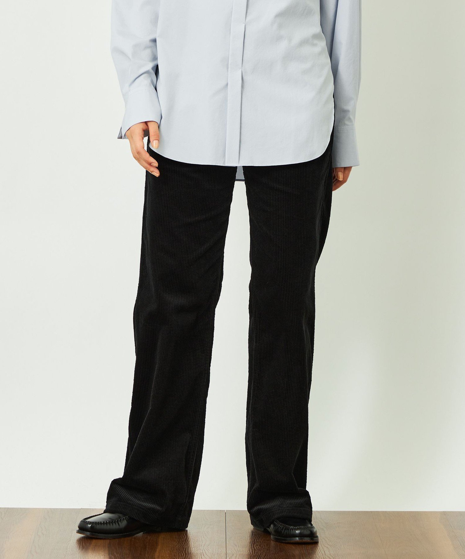 【マッキントッシュ フィロソフィー/MACKINTOSH PHILOSOPHY】のGREY LABEL コーデュロイフレアパンツ インテリア・キッズ・メンズ・レディースファッション・服の通販 founy(ファニー) 　ファッション　Fashion　レディースファッション　Fashion for Women　パンツ　Pants & Trousers　コーデュロイ　Corduroy, Cord Fabric　ストレート　Straight, Straight Cut　スニーカー　Sneakers, Trainers　バランス　Balance, Style Balance　フレア　Flare, Flared　ブラック|ID: prp329100004816577 ipo3291000000034985489