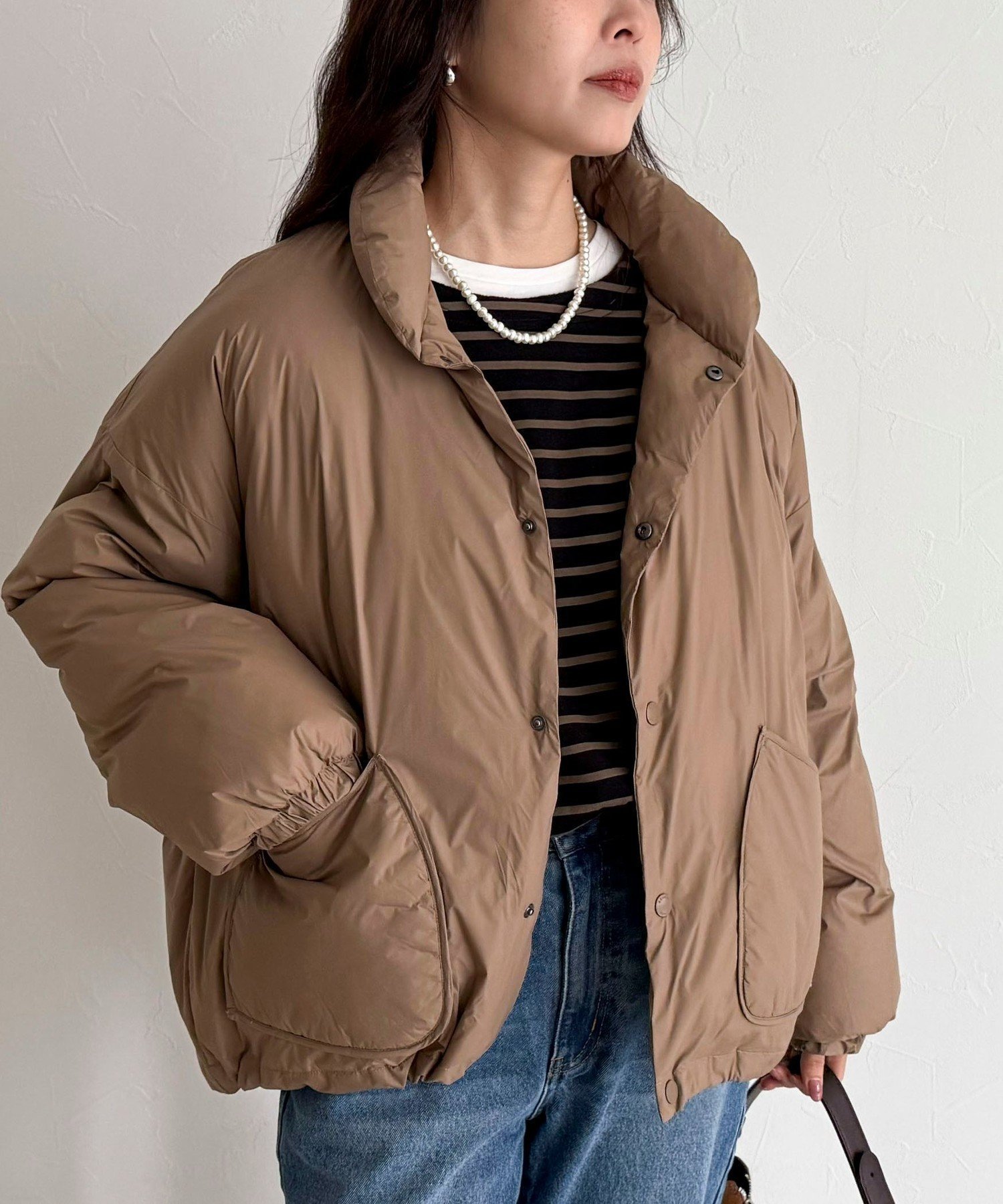 【フレディ&グロスター/FREDY&GLOSTER】の【GEVACO/ゲバコ】ノンステッチミドル中綿ジャケット インテリア・キッズ・メンズ・レディースファッション・服の通販 founy(ファニー) 　ファッション　Fashion　レディースファッション　Fashion for Women　アウター　Coat / Outerwear Collection　レディースジャケット・軽アウター　Jackets　ジャケット　Jacket, Outerwear　ドローコード　Drawcord, Drawstring Cord　なめらか　Smooth, Silky Texture　ポケット　Pocket, Pocket Detail　別注　Limited Edition, Custom Order　ミドル　Middle Length, Mid Height　ワーク　Workwear, Utility Style　冬　Winter / This Winter　おすすめ　Recommended / Our Picks　2025年　2025　2025-2026秋冬・A/W　Autumn/Winter 2025–26 AW25–26　ベージュ|ID: prp329100004816600 ipo3291000000034985674