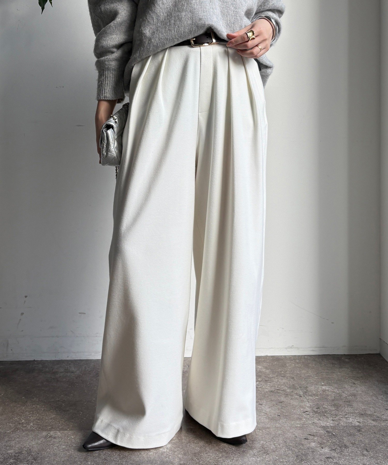 【ドゥドゥ/DouDou】の【完売カラー再追加!/冬もマイナス3キロ見え!】ウォームタックワイドパンツ インテリア・キッズ・メンズ・レディースファッション・服の通販 founy(ファニー) 　ファッション　Fashion　レディースファッション　Fashion for Women　パンツ　Pants & Trousers　スマート　Smart, Elegant　雑誌　Magazine, Fashion Magazine　フロント　Front, Front Design　冬　Winter / This Winter　A/W・秋冬　Autumn/Winter　再入荷　Restock / Back in Stock　エレガント 上品　Elegant　2025年　2025　2025-2026秋冬・A/W　Autumn/Winter 2025–26 AW25–26　ホワイト|ID: prp329100004816618 ipo3291000000034985804