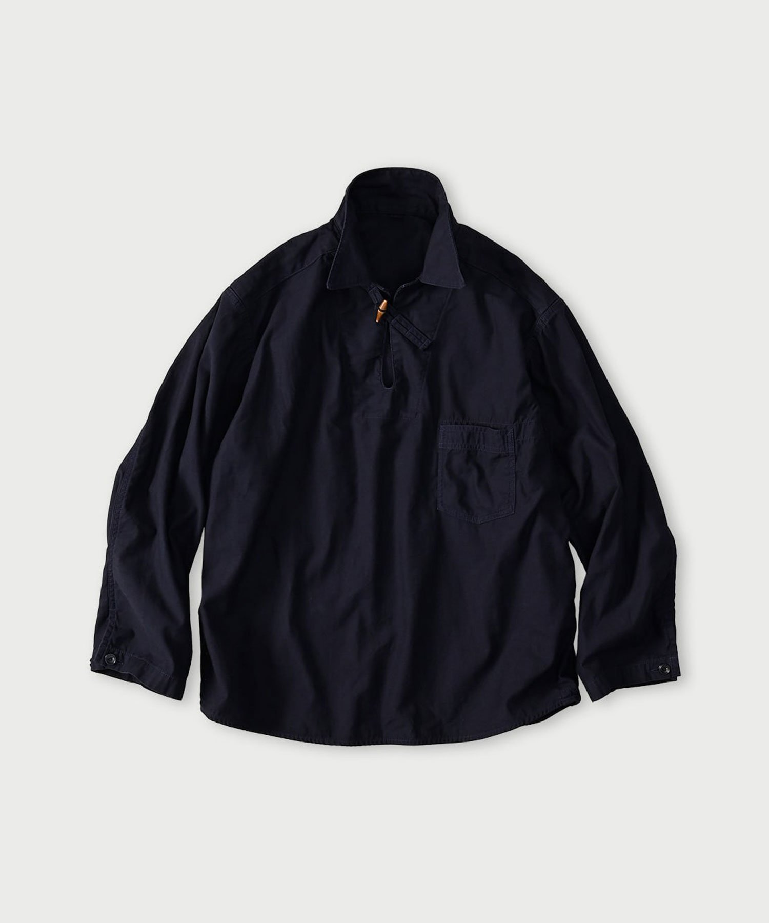 【フォーティファイブ アール/45R】の薄バックサテンの908ダッファーシャツ インテリア・キッズ・メンズ・レディースファッション・服の通販 founy(ファニー) 　ファッション　Fashion　レディースファッション　Fashion for Women　トップス・カットソー　Cut & Sew Tops　シャツ・ブラウス・オフィスカジュアル　Elegant Blouses & Button-Ups　バッグ　Bags　サテン　Satin, Glossy Fabric　ポケット　Pocket, Pocket Detail　ミリタリー　Military, Army Style　メタル　Metal, Metal Parts　ナス紺|ID: prp329100004816668 ipo3291000000034986240