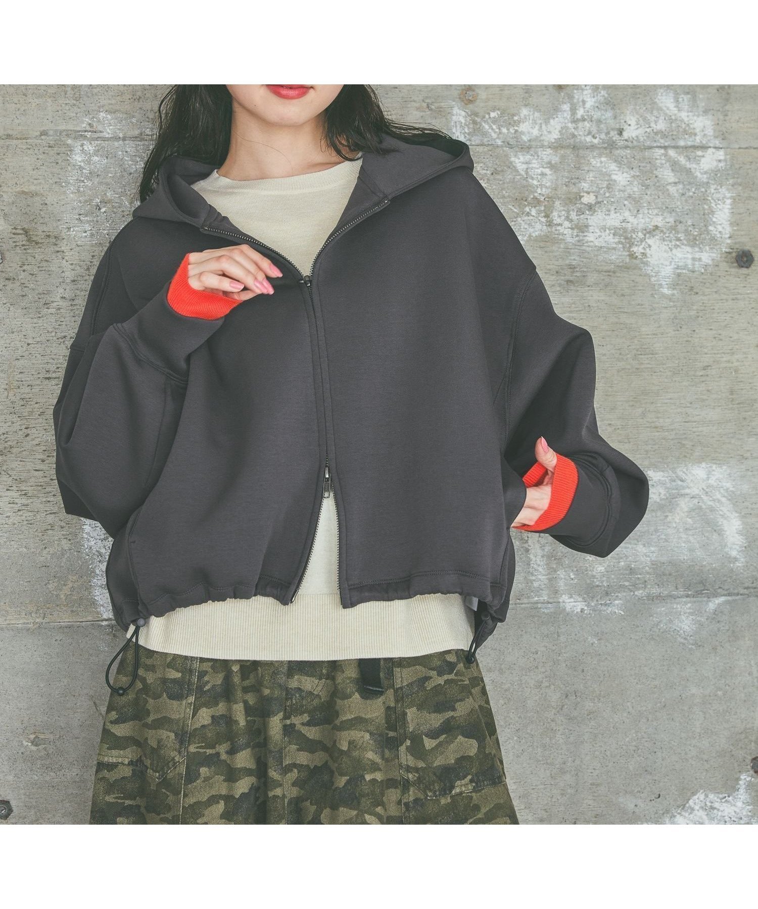 【ニコアンド/niko and】のエアバルーンWジップパーカー インテリア・キッズ・メンズ・レディースファッション・服の通販 founy(ファニー) 　ファッション　Fashion　レディースファッション　Fashion for Women　トップス・カットソー　Cut & Sew Tops　レディースパーカー・カジュアルフーディー　Casual Hoodies & Sweatshirts　おすすめ　Recommended / Our Picks　なめらか　Smooth, Silky Texture　トレンド　Trend, Trending Now　バルーン　Balloon, Balloon Silhouette　パーカー　Hoodie, Parka　ポケット　Pocket, Pocket Detail　リラックス　Relax, Relaxed Fit　チャコール|ID: prp329100004816673 ipo3291000000034986259