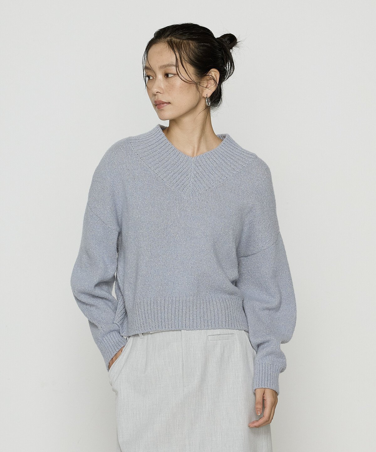 【コムサ/COMME CA】のSサイズ 和紙ブークレー Vネックプルオーバー インテリア・キッズ・メンズ・レディースファッション・服の通販 founy(ファニー) 　ファッション　Fashion　レディースファッション　Fashion for Women　トップス・カットソー　Cut & Sew Tops　カジュアルプルオーバー・ニットトップス　Pullovers & Knit Tops / Casual Pullovers　Vネックトップス　V-Neck Tops / V-Cut Neckline Shirts　ショルダー　Shoulder, Shoulder Strap　ドロップ　Drop Shoulder, Dropped Style　バランス　Balance, Style Balance　ミドル　Middle Length, Mid Height　ループ　Loop, Loop Knit　軽量　Lightweight, Ultra Light　25:ラベンダー系|ID: prp329100004816675 ipo3291000000034986274