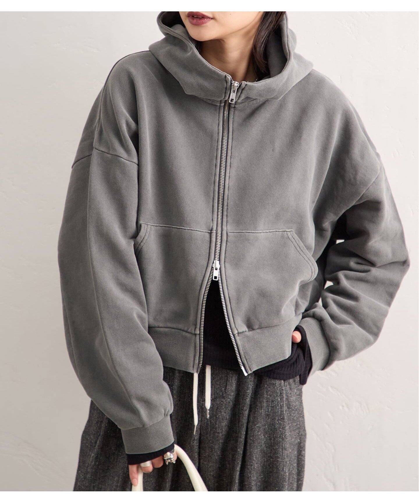 【ジャーナルスタンダード/JOURNAL STANDARD】のピグメントフーディスウェット 人気、トレンドファッション・服の通販 founy(ファニー) 　ファッション　Fashion　レディースファッション　Fashion for Women　トップス・カットソー　Cut & Sew Tops　レディースパーカー・カジュアルフーディー　Casual Hoodies & Sweatshirts　スウェット・クルーネックトップス　Sweatshirts & Crewnecks / Relaxed Fit Sweat Tops　コンパクト　Compact, Small Size　ジップ　Zip, Zipper　ハイネック　High Neck, Mock Neck　バラクラバ　Balaclava　 other-1|ID: prp329100004816696 ipo3291000000034986449