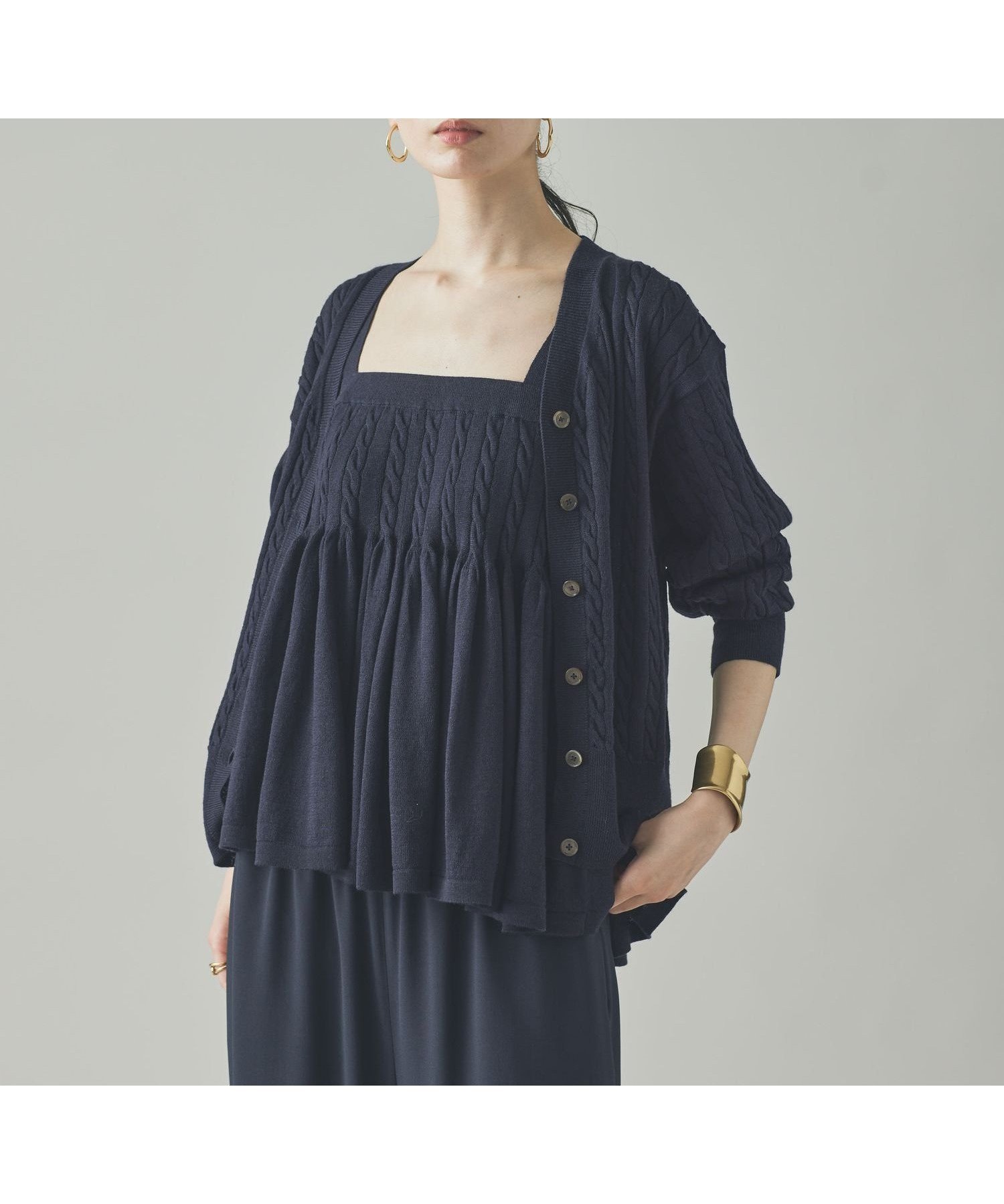 【カレンソロジー/Curensology】のウールリネンVネックニットカーディガン インテリア・キッズ・メンズ・レディースファッション・服の通販 founy(ファニー) 　ファッション　Fashion　レディースファッション　Fashion for Women　トップス・カットソー　Cut & Sew Tops　ニット　Knit Tops & Sweaters　カーディガン・羽織り　Layered Style Cardigans　Vネックトップス　V-Neck Tops / V-Cut Neckline Shirts　おすすめ　Recommended / Our Picks　エレガント 上品　Elegant　カーディガン　Cardigan, Knitwear　リネン　Linen, Linen Fabric　ネイビー88|ID: prp329100004816702 ipo3291000000034986510