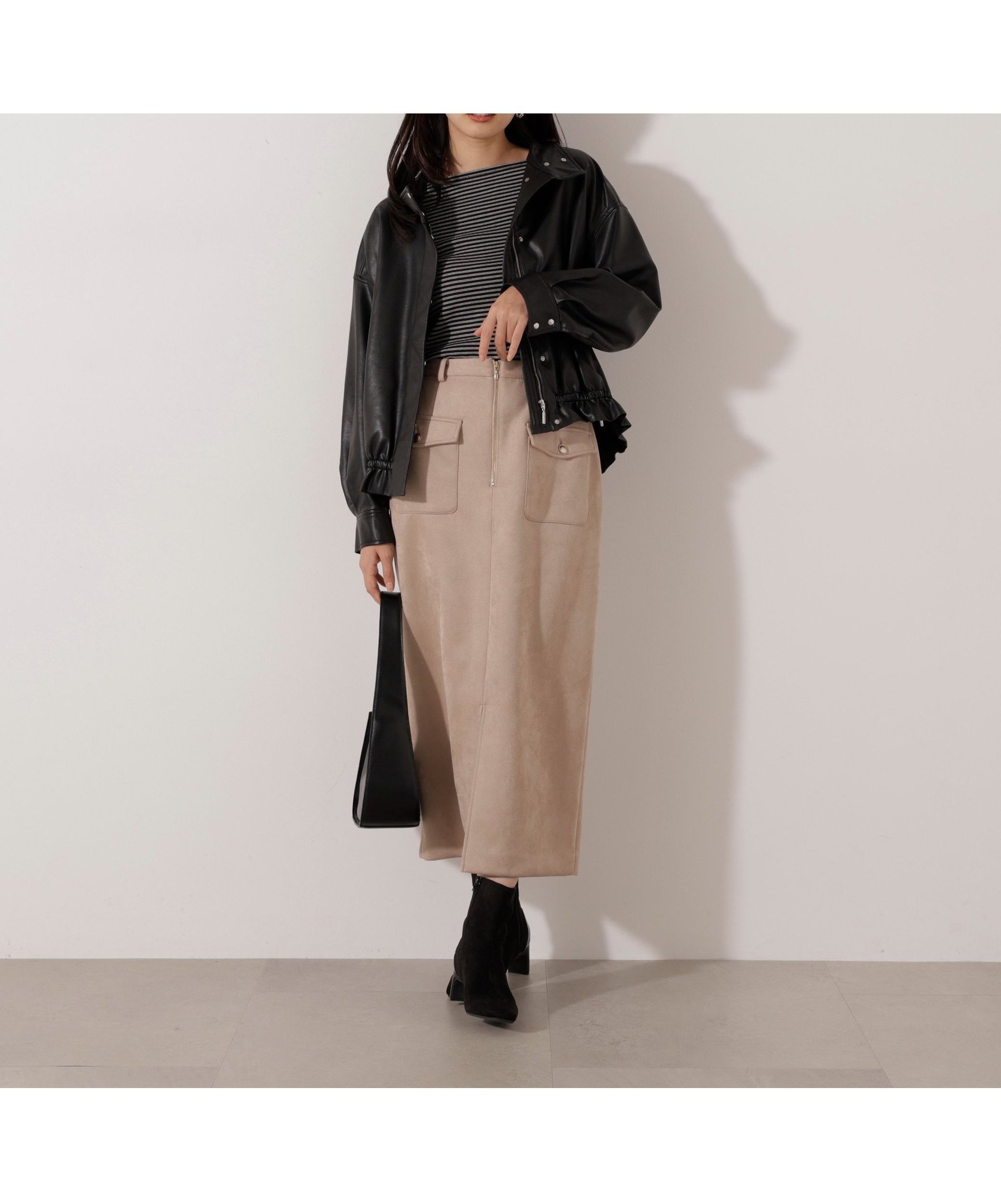 【プロポーション ボディドレッシング/PROPORTION BODY DRESSING】のダンボールフェイクスエードタイトスカート 25AW インテリア・キッズ・メンズ・レディースファッション・服の通販 founy(ファニー) 　ファッション　Fashion　レディースファッション　Fashion for Women　スカート　Skirts　2025年　2025　2025-2026秋冬・A/W　Autumn/Winter 2025–26 AW25–26　スリット　Slit, Slit Detail　タイトスカート　Pencil Skirt, Tight Skirt　フロント　Front, Front Design　ベージュ|ID: prp329100004816747 ipo3291000000034986954