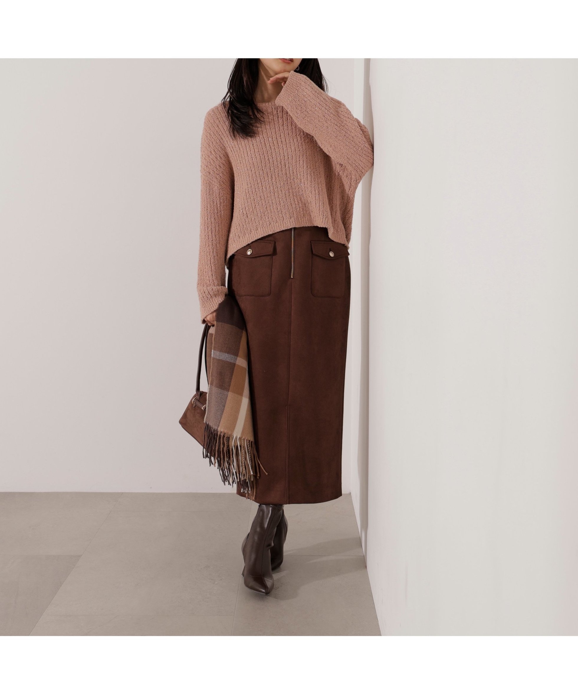 【プロポーション ボディドレッシング/PROPORTION BODY DRESSING】のダンボールフェイクスエードタイトスカート 25AW インテリア・キッズ・メンズ・レディースファッション・服の通販 founy(ファニー) 　ファッション　Fashion　レディースファッション　Fashion for Women　スカート　Skirts　2025年　2025　2025-2026秋冬・A/W　Autumn/Winter 2025–26 AW25–26　スリット　Slit, Slit Detail　タイトスカート　Pencil Skirt, Tight Skirt　フロント　Front, Front Design　ブラウン|ID: prp329100004816747 ipo3291000000034986955