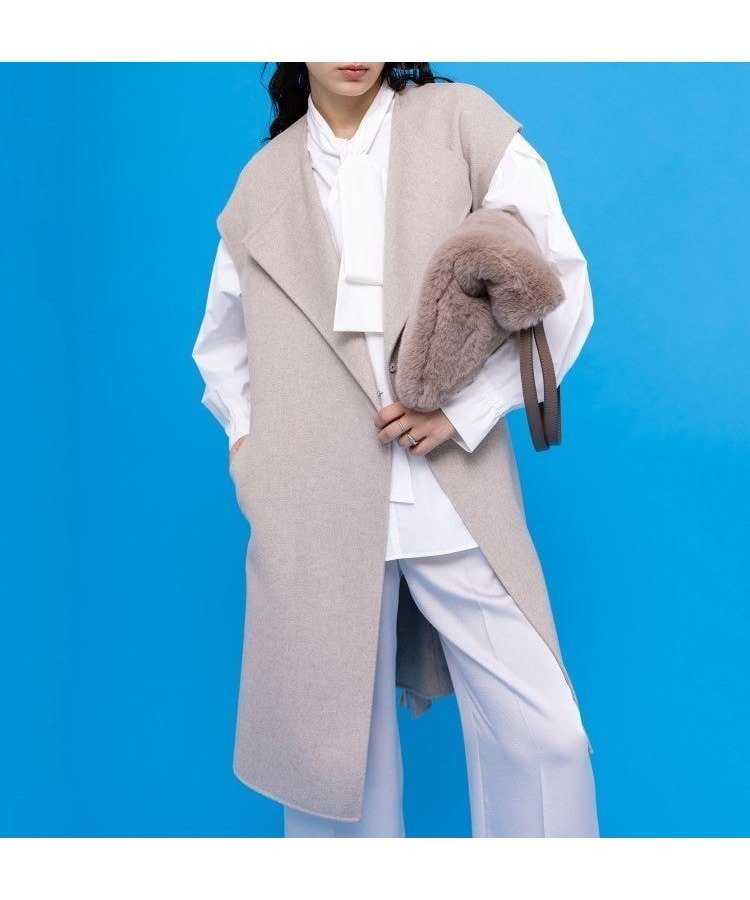 【インディヴィ/INDIVI】の【ウール混/トレンド】リバージレコート インテリア・キッズ・メンズ・レディースファッション・服の通販 founy(ファニー) 　ファッション　Fashion　レディースファッション　Fashion for Women　アウター　Coat / Outerwear Collection　コート・ロングコート・ピーコート　Long Coats, Peacoats & More　インナー　Innerwear　スマート　Smart, Elegant　トレンド　Trend, Trending Now　モノトーン　Monotone, Black and White　無地　Plain, Solid Color　A/W・秋冬　Autumn/Winter　グレージュ|ID: prp329100004816769 ipo3291000000034987188