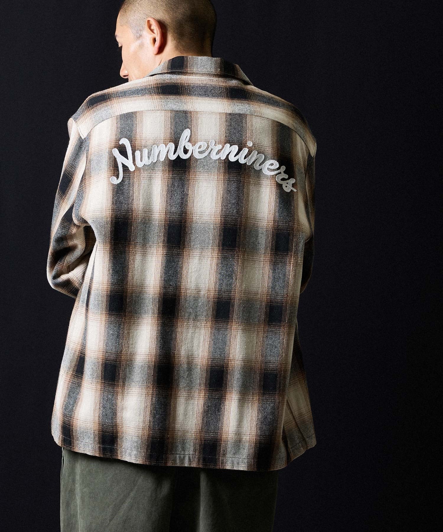 【ナンバー/Number】のBACK LOGO OPEN COLLAR SHIRT インテリア・キッズ・メンズ・レディースファッション・服の通販 founy(ファニー) 　ファッション　Fashion　レディースファッション　Fashion for Women　トップス・カットソー　Cut & Sew Tops　シャツ・ブラウス・オフィスカジュアル　Elegant Blouses & Button-Ups　ヴィンテージ　Vintage Style　春　Spring　秋　Autumn　カフス　Cuff Design　グラデーション　Gradient, Ombre　コンパクト　Compact, Small Size　ショート　Short, Short Length　シルク　Silk, 100% Silk　ジャケット　Jacket, Outerwear　スマホ　Smartphone, Mobile Device　スラックス　Slacks, Dress Pants　ダウン　Down, Puffer　チェスターコート　Chester Coat, Long Coat　チェーン　Chain, Chain Strap　テーパード　Tapered, Tapered Pants　ドレープ　Drape, Draping Fabric　パーカー　Hoodie, Parka　フロント　Front, Front Design　ブルゾン　Blouson, Bomber Jacket　ポケット　Pocket, Pocket Detail　ヨーク　Yoke, Yoke Design　ワイド　Wide, Wide Fit　冬　Winter / This Winter　BEIGE|ID: prp329100004816787 ipo3291000000034987390