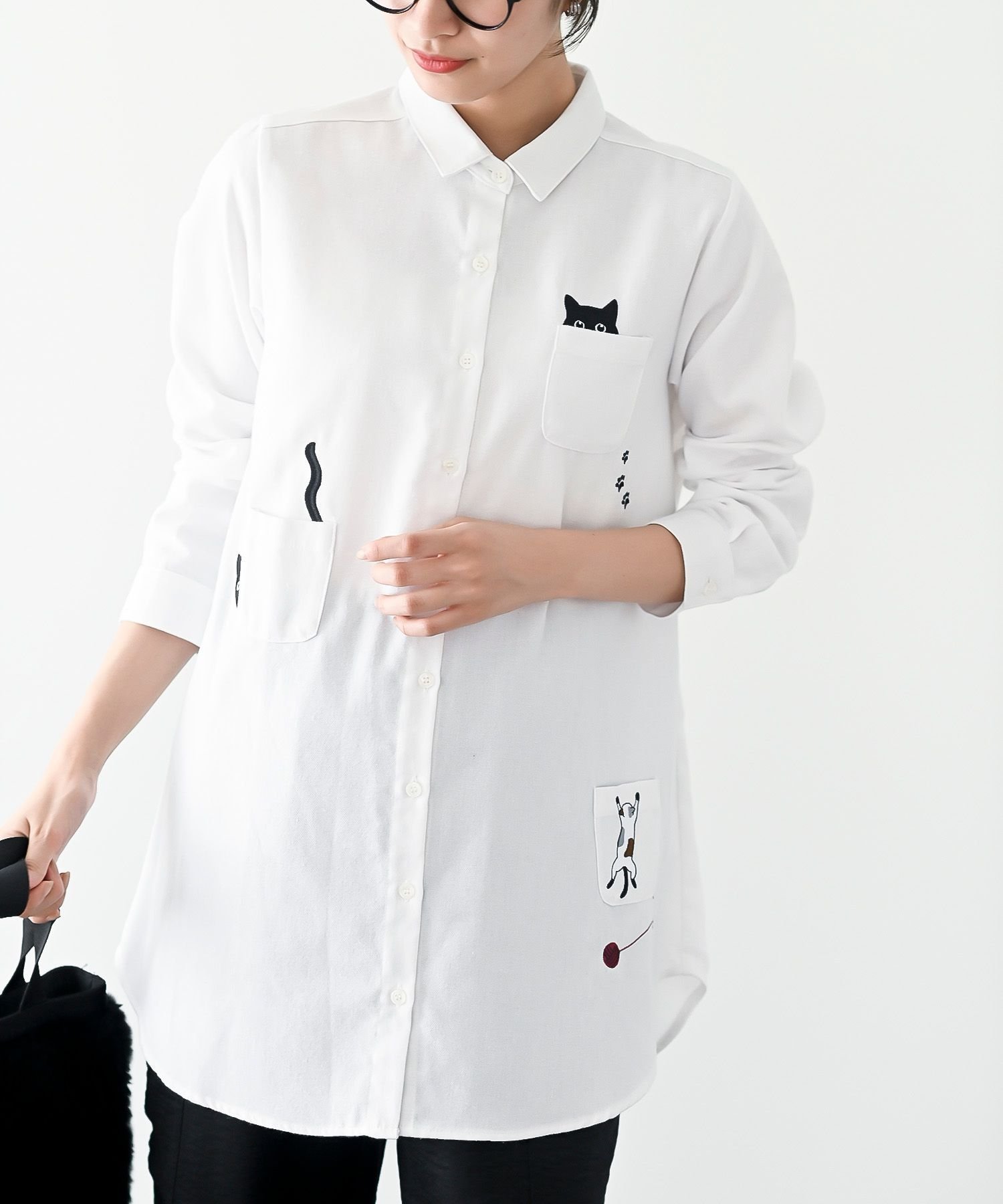 【アールピーエス/rps】のねこだらけ3ポケットシャツチュニック インテリア・キッズ・メンズ・レディースファッション・服の通販 founy(ファニー) 　ファッション　Fashion　レディースファッション　Fashion for Women　トップス・カットソー　Cut & Sew Tops　シャツ・ブラウス・オフィスカジュアル　Elegant Blouses & Button-Ups　ポケット　Pocket, Pocket Detail　ロング　Long, Long-Length　再入荷　Restock / Back in Stock　猫　Cat, Kitty　オフホワイト|ID: prp329100004816792 ipo3291000000034987429