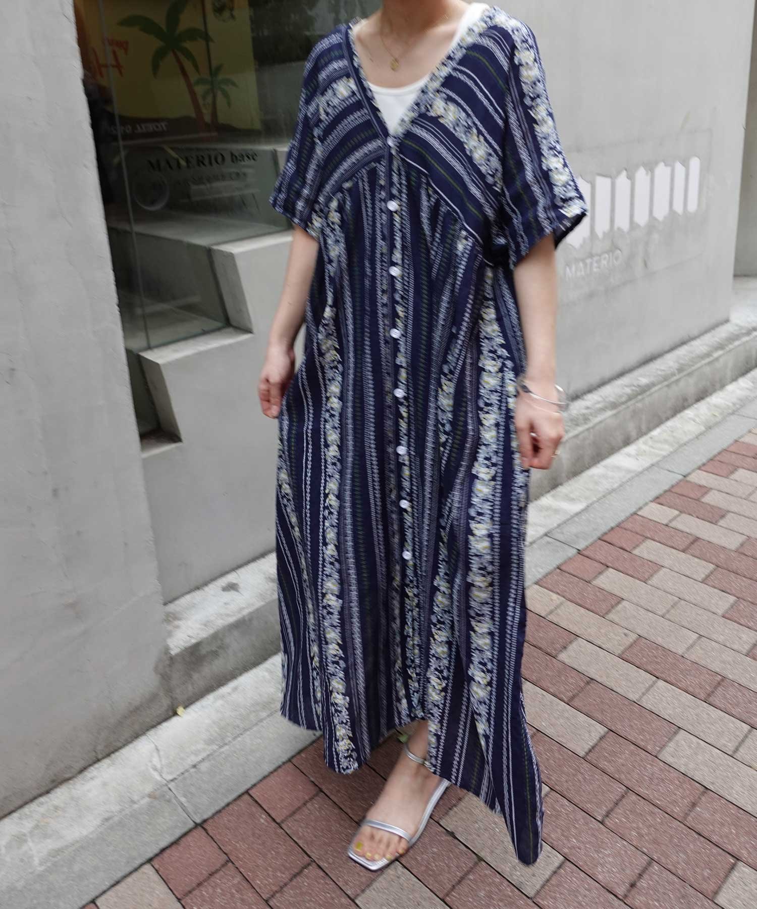 【コーナーズ/CORNERS】の3way花柄ストライプVネックワンピース インテリア・キッズ・メンズ・レディースファッション・服の通販 founy(ファニー) 　ファッション　Fashion　レディースファッション　Fashion for Women　ワンピース　Dresses　インナー　Innerwear　オリエンタル　Oriental Pattern　シンプル　Simple, Minimal　ストライプ　Stripe, Striped Pattern　デニム　Denim, Jeans Material　バランス　Balance, Style Balance　プリント　Print, Printed Pattern　ホリデーシーズン　Holiday Season　ロング　Long, Long-Length　ネイビー|ID: prp329100004816799 ipo3291000000034987469