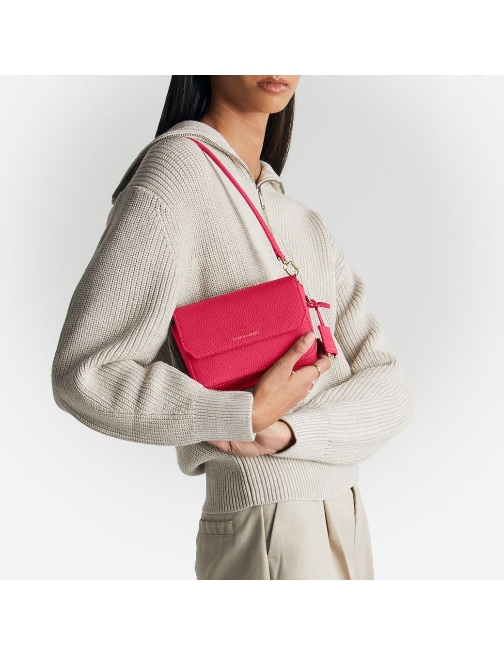 【メゾンドサブレ/MAISON de SABRE】の【公式】ミニフラップバッグ インテリア・キッズ・メンズ・レディースファッション・服の通販 founy(ファニー) 　ファッション　Fashion　レディースファッション　Fashion for Women　バッグ　Bags　アクセサリー　Fashion Accessories　エレガント 上品　Elegant　シンプル　Simple, Minimal　スタイリッシュ　Stylish, Fashionable　フラップ　Flap, Flap Pocket　フロント　Front, Front Design　ボックス　Boxy, Box Shape　ポケット　Pocket, Pocket Detail　マグネット　Magnet, Magnetic Closure　ラグジュアリー　Luxury, Elegant　ギフト プレゼント　Gift / Present　Shibuya Fuchsia|ID: prp329100004817439 ipo3291000000034995092