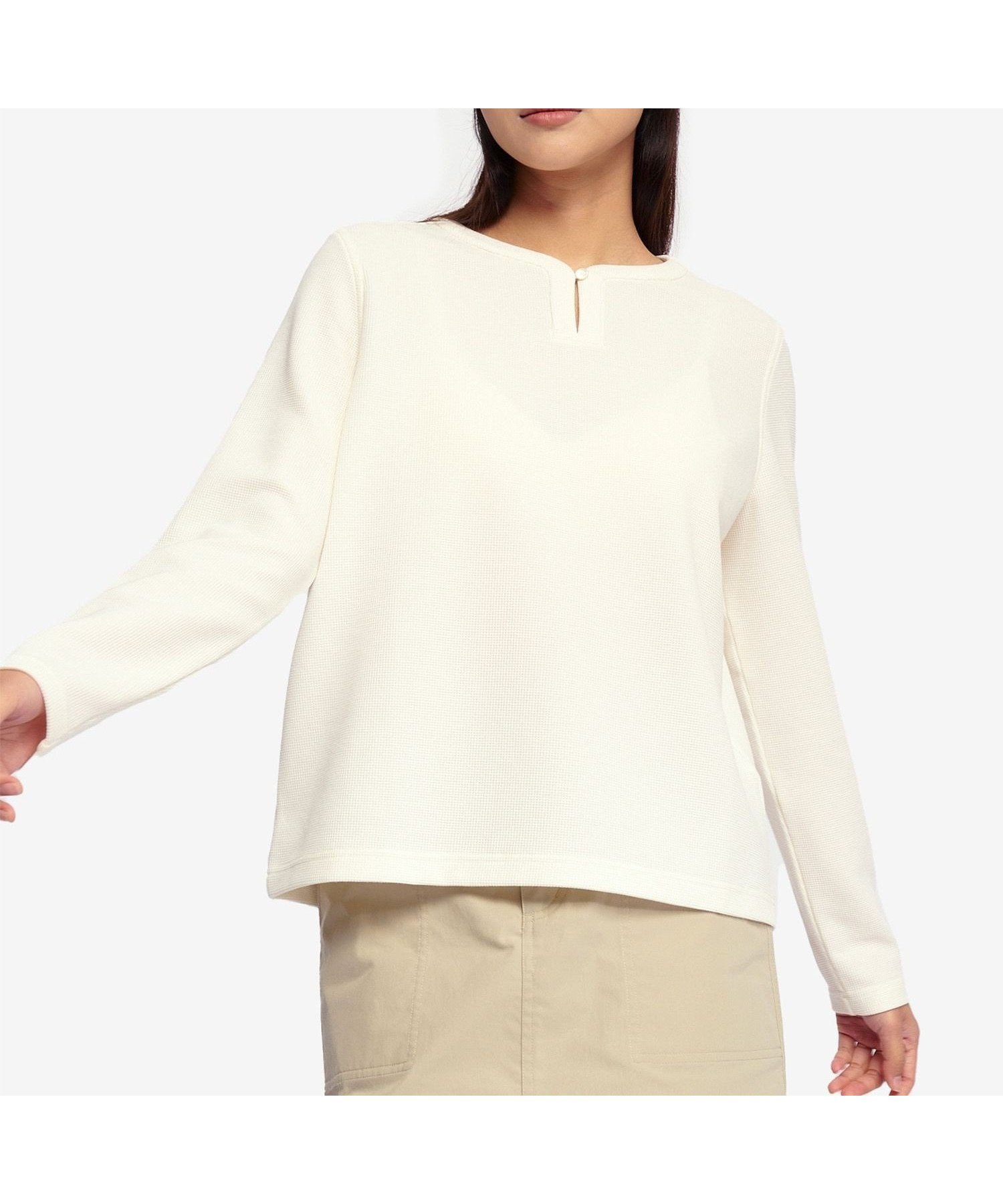 【エーグル/AIGLE】のUVカット ハーフプラケット ワッフルロングスリーブTシャツ インテリア・キッズ・メンズ・レディースファッション・服の通販 founy(ファニー) 　ファッション　Fashion　レディースファッション　Fashion for Women　トップス・カットソー　Cut & Sew Tops　シャツ・ブラウス・オフィスカジュアル　Elegant Blouses & Button-Ups　ロングTシャツ・Tシャツ　Longline T-Shirts & Tees　おすすめ　Recommended / Our Picks　フィット　Fit, Slim Fit　リラックス　Relax, Relaxed Fit　ワッフル　Waffle, Waffle Knit　ホワイト|ID: prp329100004817460 ipo3291000000034995343