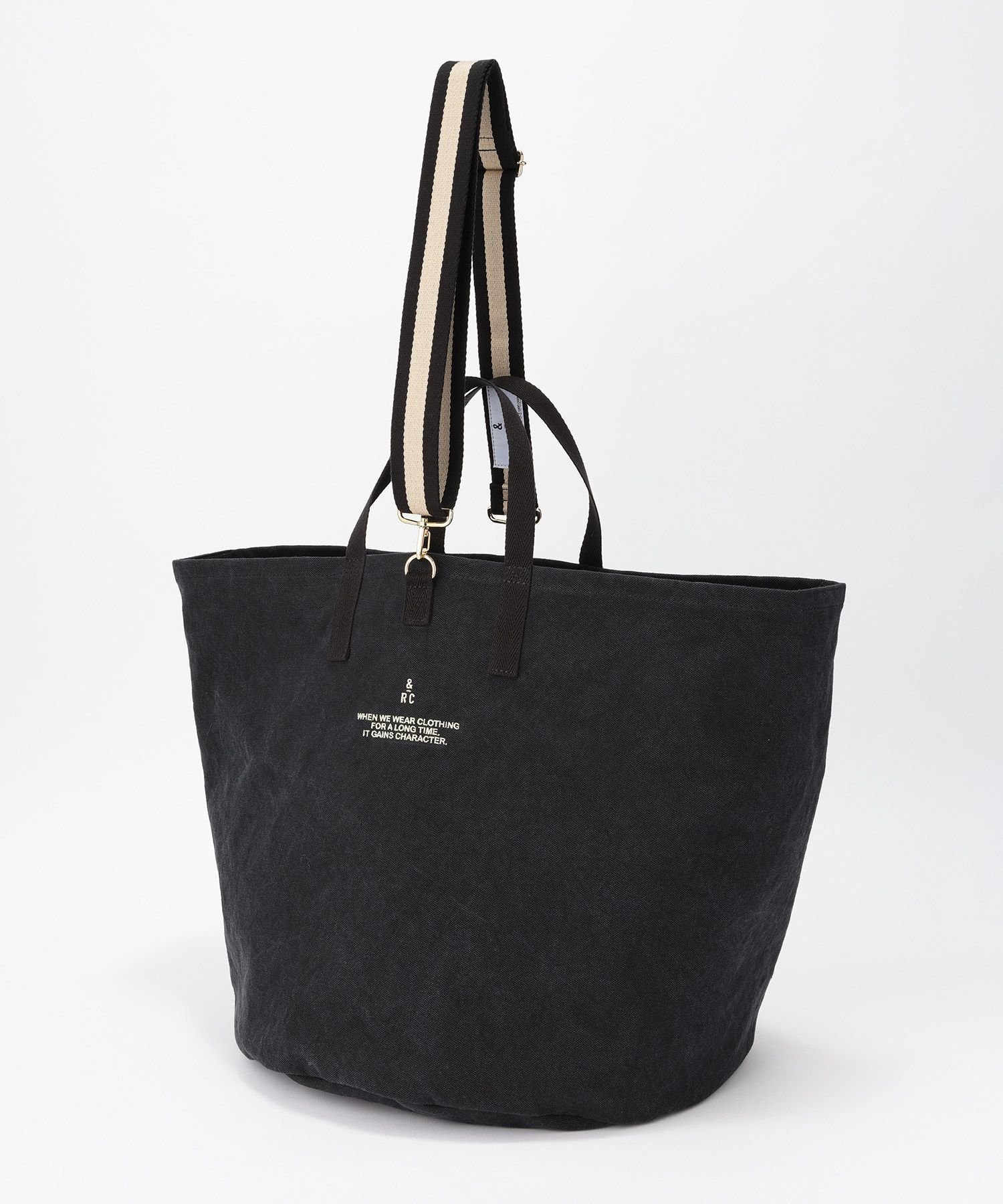 【カレンソロジー/Curensology】のRC ビッグヘルメットバッグ インテリア・キッズ・メンズ・レディースファッション・服の通販 founy(ファニー) 　ファッション　Fashion　レディースファッション　Fashion for Women　バッグ　Bags　エレガント 上品　Elegant　ヴィンテージ　Vintage Style　キャラクター　Character, Licensed Characters　ストライプ　Stripe, Striped Pattern　チャーム　Charm, Pendant　デニム　Denim, Jeans Material　フロント　Front, Front Design　ポケット　Pocket, Pocket Detail　ミリタリー　Military, Army Style　ラップ　Wrap, Wrap Design　ワーク　Workwear, Utility Style　ブラック09|ID: prp329100004817523 ipo3291000000034996220