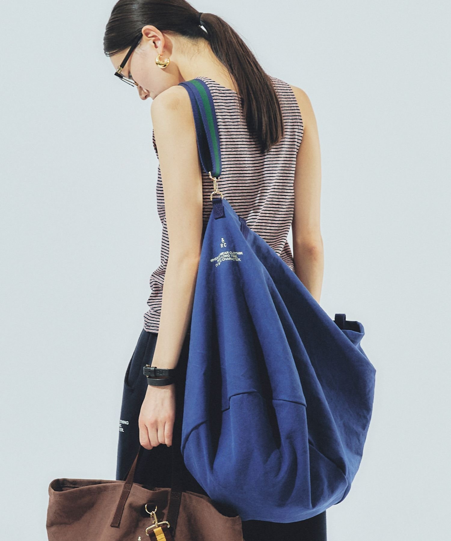 【カレンソロジー/Curensology】のRC ビッグヘルメットバッグ インテリア・キッズ・メンズ・レディースファッション・服の通販 founy(ファニー) 　ファッション　Fashion　レディースファッション　Fashion for Women　バッグ　Bags　エレガント 上品　Elegant　ヴィンテージ　Vintage Style　キャラクター　Character, Licensed Characters　ストライプ　Stripe, Striped Pattern　チャーム　Charm, Pendant　デニム　Denim, Jeans Material　フロント　Front, Front Design　ポケット　Pocket, Pocket Detail　ミリタリー　Military, Army Style　ラップ　Wrap, Wrap Design　ワーク　Workwear, Utility Style　ネイビー88|ID: prp329100004817523 ipo3291000000034996226