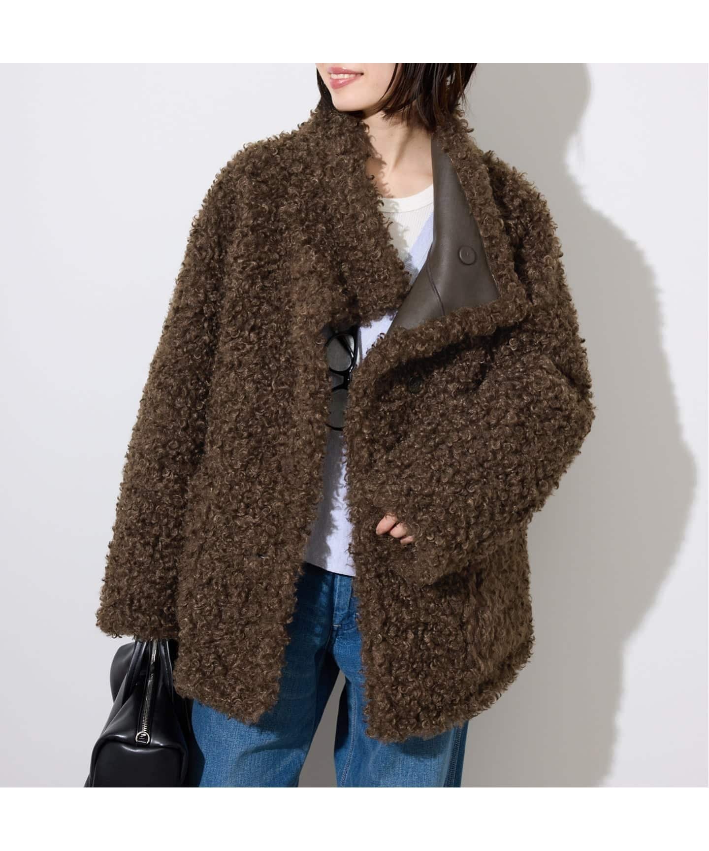 【スローブ イエナ/SLOBE IENA】のリバーシブルフェイクムートンスタンドブルゾン 人気、トレンドファッション・服の通販 founy(ファニー) 　ファッション　Fashion　レディースファッション　Fashion for Women　アウター　Coat / Outerwear Collection　ブルゾンジャケット・スポーティアウター　Blouson Jackets　2025年　2025　2025-2026秋冬・A/W　Autumn/Winter 2025–26 AW25–26　サテン　Satin, Glossy Fabric　シンプル　Simple, Minimal　スタンド　Stand Collar, Upright Stand　デニム　Denim, Jeans Material　トレンド　Trend, Trending Now　フェイクムートン　Faux Shearling, Faux Mouton　フォルム　Silhouette, Form　ブルゾン　Blouson, Bomber Jacket　ボンディング　Bonding, Bonded Fabric　リバーシブル　Reversible, Two-Sided　 other-1|ID: prp329100004817564 ipo3291000000034996715