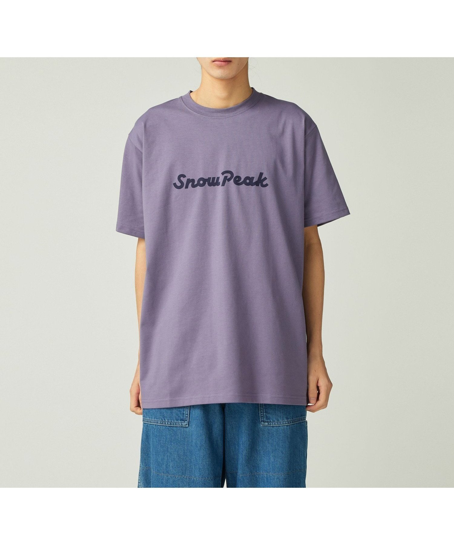 【スノーピーク/SNOW PEAK】のSnow Peak Typography T-Shirt インテリア・キッズ・メンズ・レディースファッション・服の通販 founy(ファニー) 　ファッション　Fashion　レディースファッション　Fashion for Women　トップス・カットソー　Cut & Sew Tops　シャツ・ブラウス・オフィスカジュアル　Elegant Blouses & Button-Ups　ロングTシャツ・Tシャツ　Longline T-Shirts & Tees　ヴィンテージ　Vintage Style　カーゴパンツ　Cargo Pants, Utility Pants　サングラス　Sunglasses, Shades　シンプル　Simple, Minimal　ジーンズ　Jeans, Denim Pants　スマート　Smart, Elegant　スリット　Slit, Slit Detail　ダメージ　Distressed, Destroyed　パープル　Purple, Violet　フィット　Fit, Slim Fit　フロント　Front, Front Design　プリント　Print, Printed Pattern　ベーシック　Basic, Essential　ボトム　Bottoms, Lower Wear　ポケット　Pocket, Pocket Detail　半袖　Short Sleeve, Half Sleeve　ループ　Loop, Loop Knit　A/W・秋冬　Autumn/Winter　冬　Winter / This Winter　おすすめ　Recommended / Our Picks　2025年　2025　2025-2026秋冬・A/W　Autumn/Winter 2025–26 AW25–26　PURPLE|ID: prp329100004817567 ipo3291000000034996740