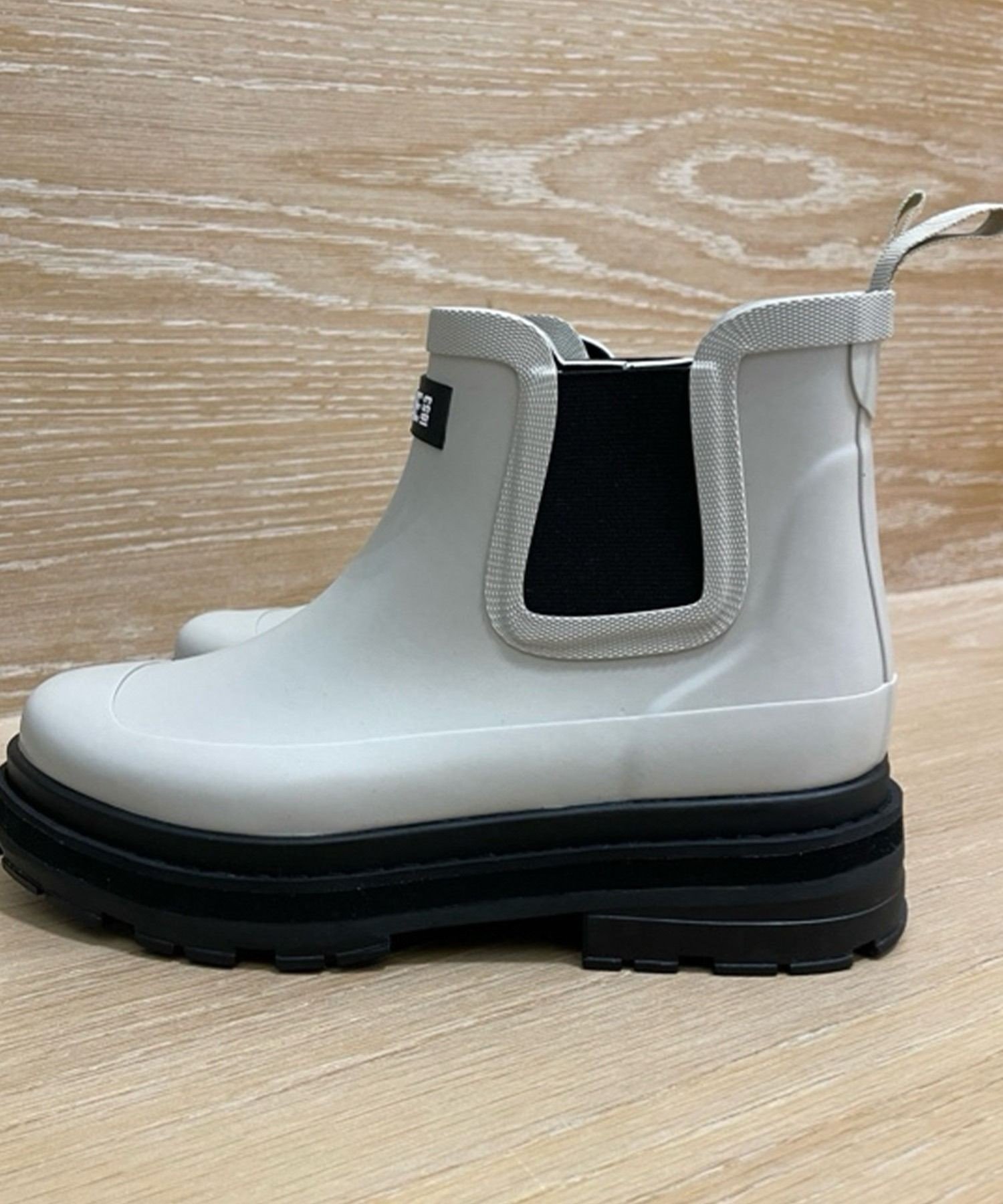 【エーグル/AIGLE】の厚底 防水 ソフトレイン2 ラバーブーツ / チェルシーブーツ インテリア・キッズ・メンズ・レディースファッション・服の通販 founy(ファニー) 　ファッション　Fashion　レディースファッション　Fashion for Women　アクセサリー　Fashion Accessories　厚底　Platform Shoes　ハンド　Hand, Handmade　フィット　Fit, Slim Fit　フランス　France, French　フレンチ　French, French Style　メンズ　Men's, Menswear　ラバー　Rubber, Rubber Sole　レギュラー　Regular, Standard Fit　ホワイト|ID: prp329100004817581 ipo3291000000034996916