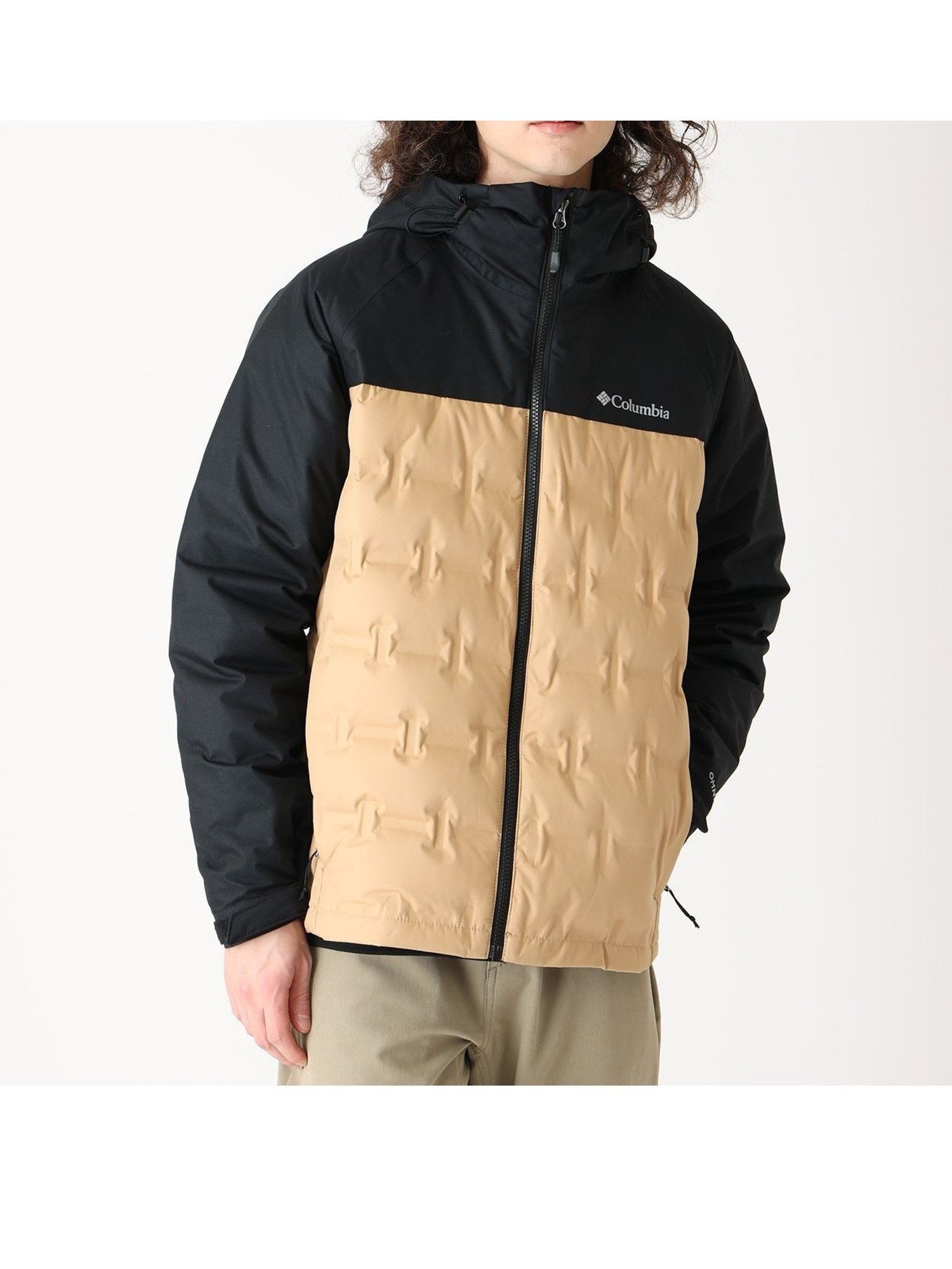 【コロンビア/Columbia / MEN】のColumbia/ グランドトレックIIIダウンフーデッドジャケット /コロンビア インテリア・キッズ・メンズ・レディースファッション・服の通販 founy(ファニー) 　ファッション　Fashion　メンズファッション　Fashion for Men　ジャケット　Jacket, Outerwear　ダウン　Down, Puffer　ドローコード　Drawcord, Drawstring Cord　ハンド　Hand, Handmade　フィット　Fit, Slim Fit　ポケット　Pocket, Pocket Detail　おすすめ　Recommended / Our Picks　旅行　Travel　ベージュ[005001]|ID: prp329100004817599 ipo3291000000034997184