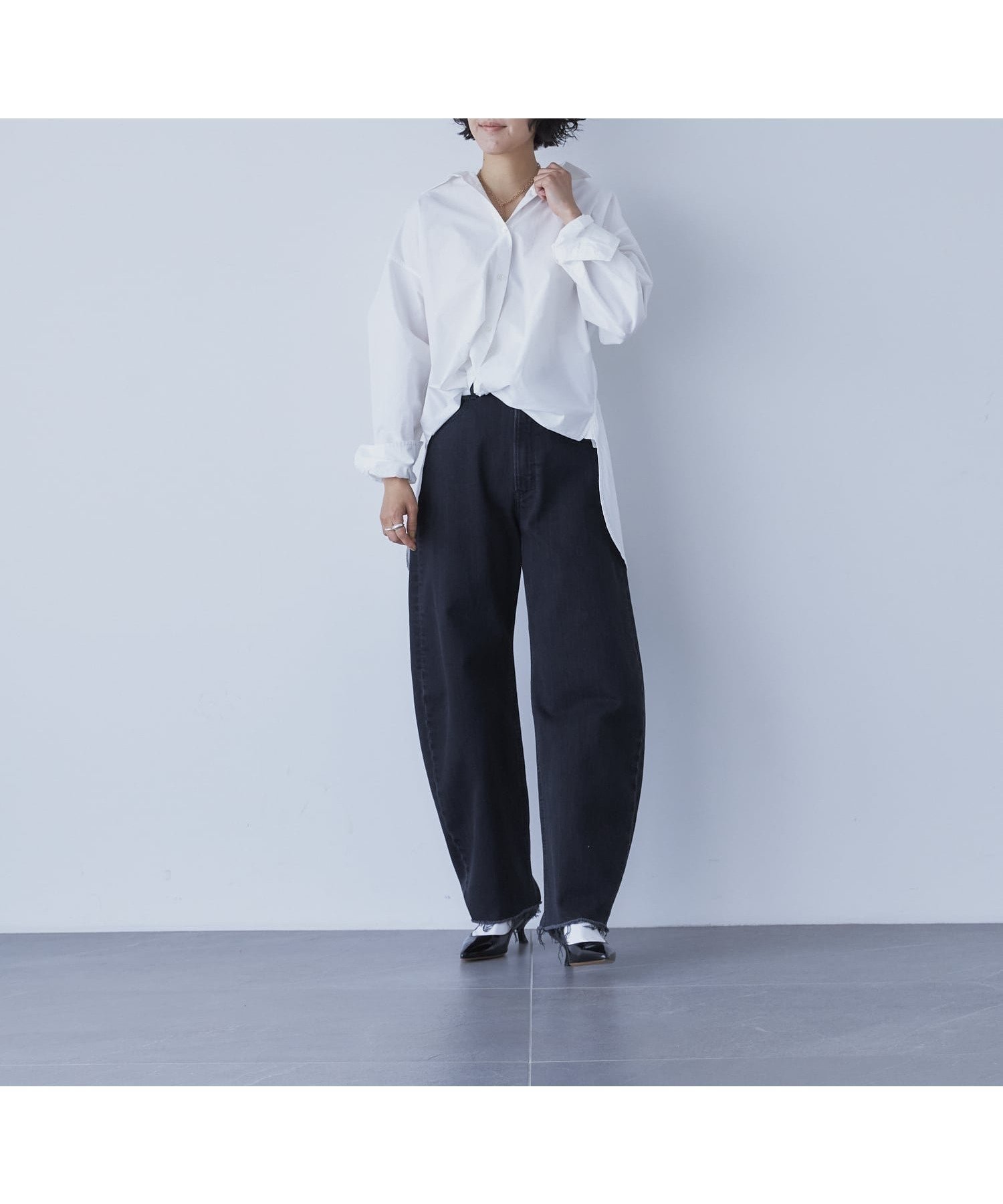【ヤヌーク/YANUK】のYANUK/カーブテーパード LAURA 人気、トレンドファッション・服の通販 founy(ファニー) 　ファッション　Fashion　レディースファッション　Fashion for Women　カッティング　Cutting Detail　ジーンズ　Jeans, Denim Pants　ストレッチ　Stretch, Stretchy Fabric　デニム　Denim, Jeans Material　トレンド　Trend, Trending Now　フィット　Fit, Slim Fit　フラット　Flat, Flat Shoes　ワーク　Workwear, Utility Style　エレガント 上品　Elegant　 other-1|ID: prp329100004817610 ipo3291000000034997333