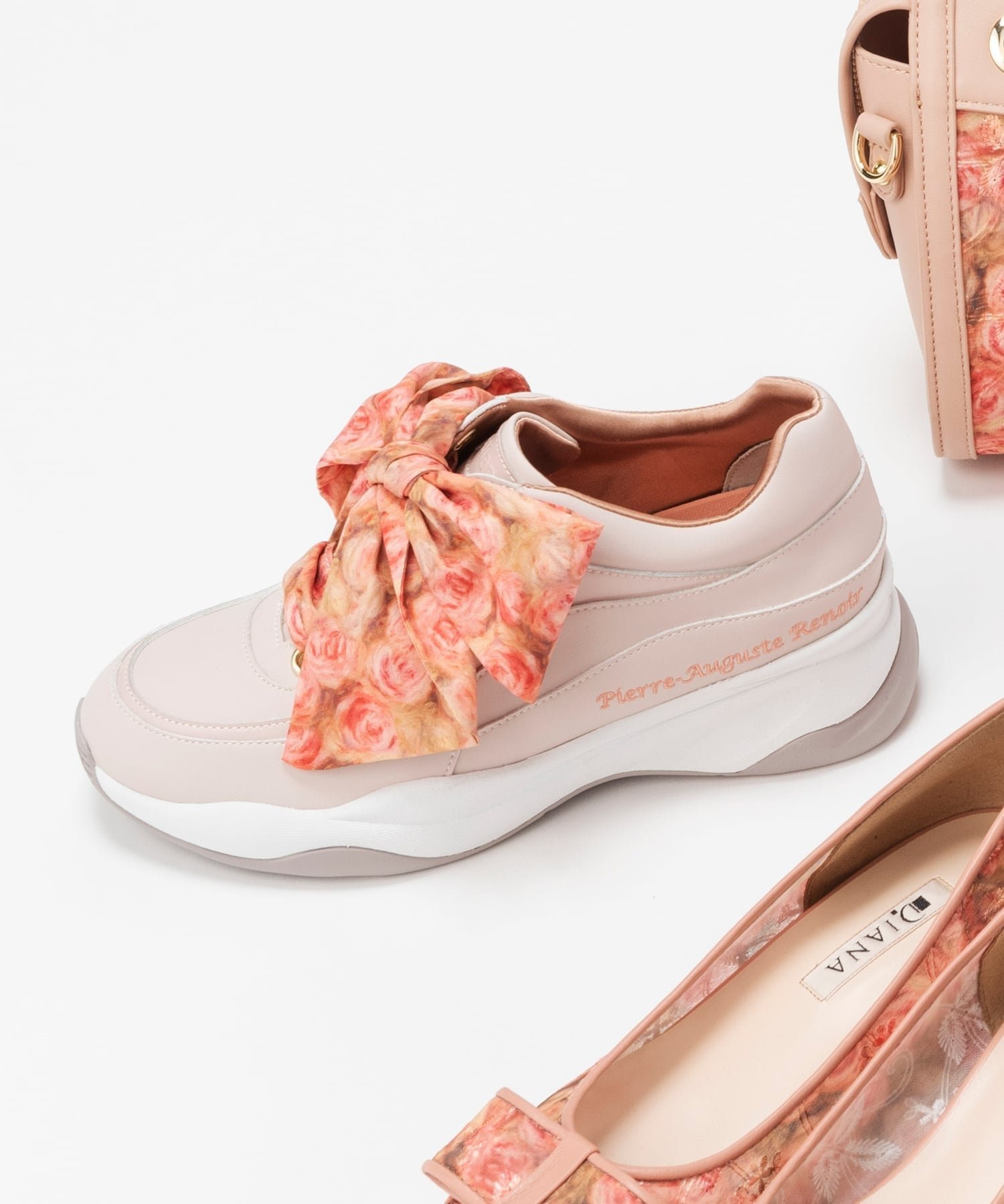 【プラスダイアナ/plus diana】の【#絵画シリーズ】ヒールアップダッドスニーカー インテリア・キッズ・メンズ・レディースファッション・服の通販 founy(ファニー) 　ファッション　Fashion　レディースファッション　Fashion for Women　インソール　Shoe Insole　クッション　Cushion, Throw Pillow　シューズ　Shoes, Footwear　スカーフ　Scarf, Neckwear　スニーカー　Sneakers, Trainers　スマート　Smart, Elegant　プリント　Print, Printed Pattern　モチーフ　Motif, Design Theme　ラバー　Rubber, Rubber Sole　リボン　Ribbon, Bow　レース　Lace, Lace Fabric　再入荷　Restock / Back in Stock　新作・新入荷　New Arrivals / New In　ピンク人工スムース|ID: prp329100004817620 ipo3291000000034997448