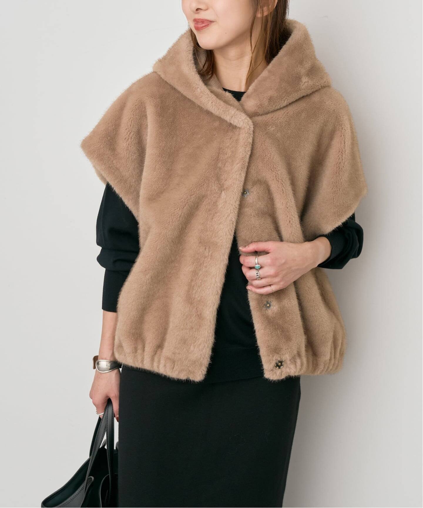 【スピック&スパン/Spick & Span】のSTUDIO AR / スタジオエーアール OLENA 人気、トレンドファッション・服の通販 founy(ファニー) ファッション Fashion レディースファッション Fashion for Women なめらか Smooth, Silky Texture インナー Innerwear カットソー Cut and Sewn Top クール Cool, Chic スマート Smart, Elegant トレンド Trend, Trending Now フェイクファー Faux Fur, Imitation Fur フェミニン Feminine, Girly ベスト Vest, Waistcoat ロング Long, Long-Length エレガント 上品 Elegant 秋 Autumn other-1|ID: prp329100004817682 ipo3291000000034998237