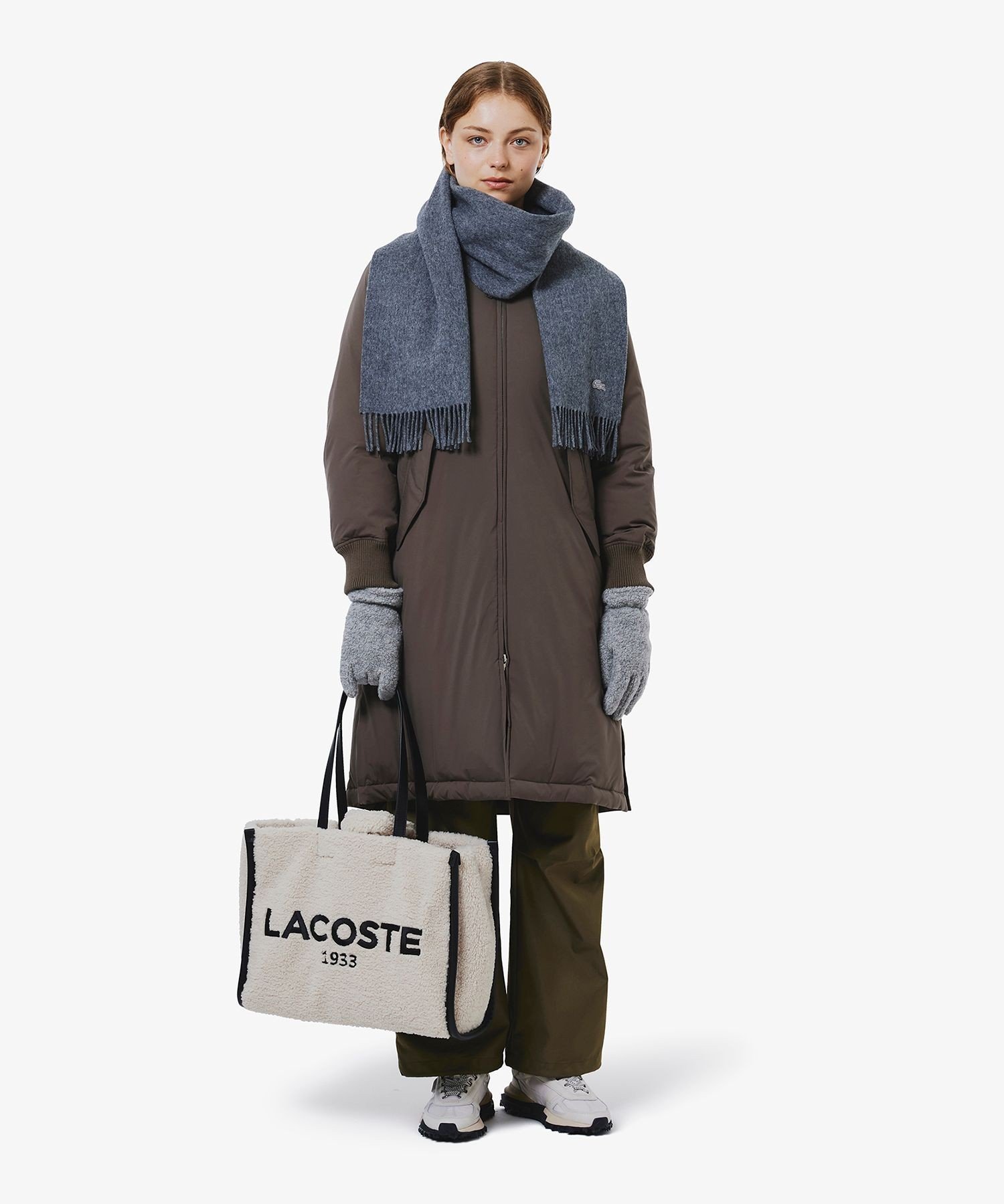 【ラコステ/LACOSTE】のMA-1ダウンコート インテリア・キッズ・メンズ・レディースファッション・服の通販 founy(ファニー) 　ファッション　Fashion　レディースファッション　Fashion for Women　アウター　Coat / Outerwear Collection　コート・ロングコート・ピーコート　Long Coats, Peacoats & More　ダウンジャケット・軽量ダウン　Warm & Lightweight Down Jackets　MA-1ジャケット　MA-1 Bomber Jackets / Flight Jackets　エレガント 上品　Elegant　ストレッチ　Stretch, Stretchy Fabric　タフタ　Taffeta, Structured Fabric　ダウン　Down, Puffer　定番　Standard, Basic Item　軽量　Lightweight, Ultra Light　ダークブラウン|ID: prp329100004817761 ipo3291000000034999332