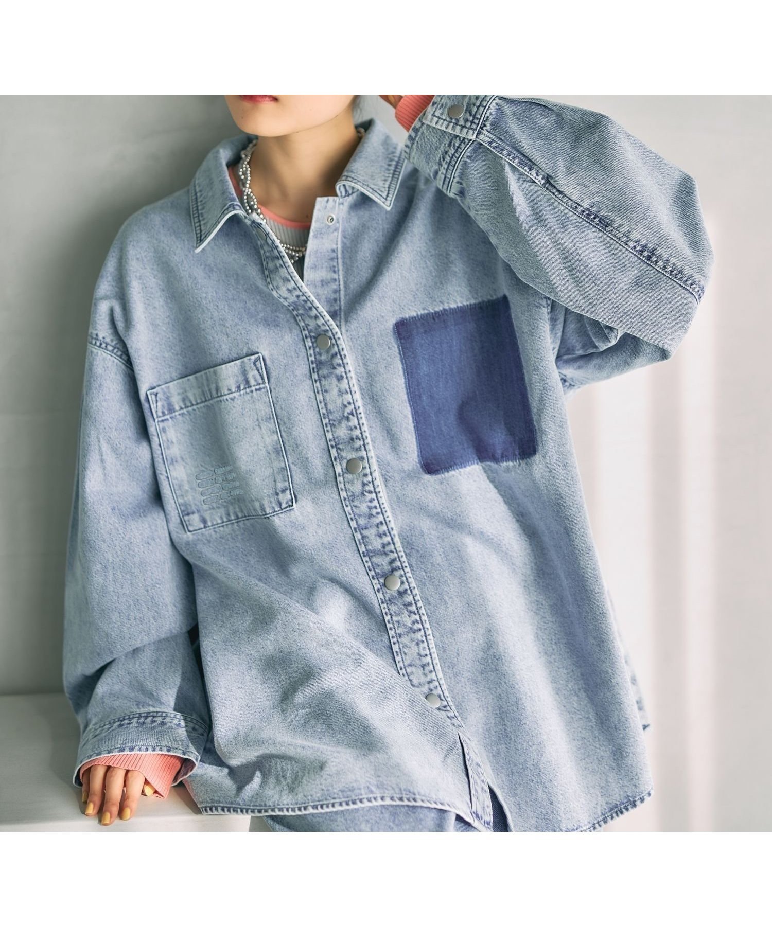 【レプシィム ローリーズファーム/LEPSIM LOWRYS FARM】の刺繍BIGデニムシャツ インテリア・キッズ・メンズ・レディースファッション・服の通販 founy(ファニー) 　ファッション　Fashion　レディースファッション　Fashion for Women　トップス・カットソー　Cut & Sew Tops　シャツ・ブラウス・オフィスカジュアル　Elegant Blouses & Button-Ups　おすすめ　Recommended / Our Picks　デニム　Denim, Jeans Material　定番　Standard, Basic Item　春　Spring　ケミカルライトブルー81|ID: prp329100004817782 ipo3291000000036266776