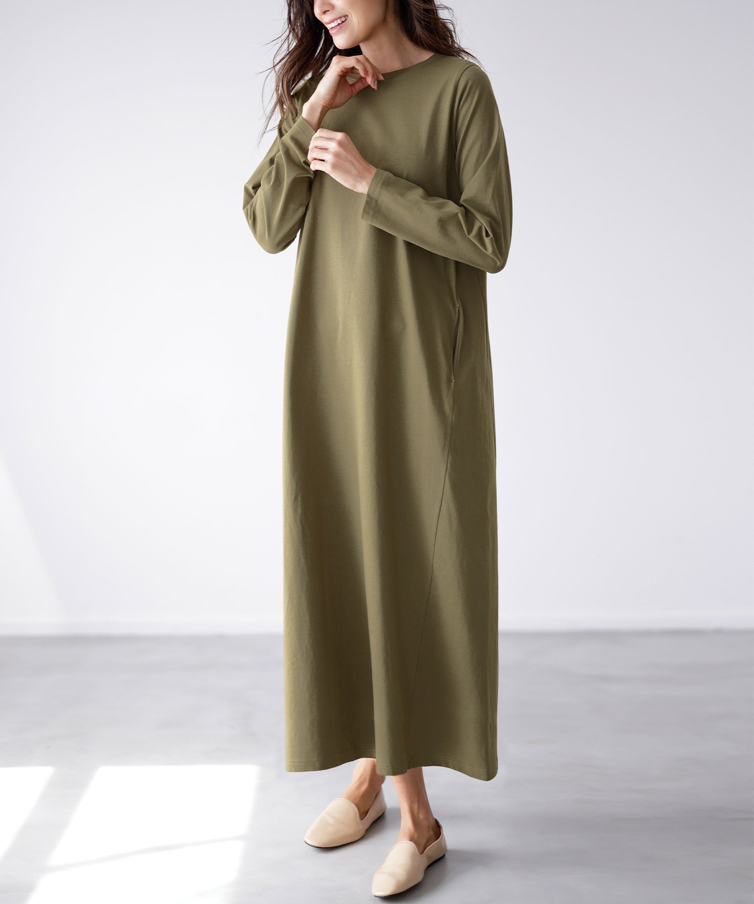 【ラナン/Ranan】のBC ポケット付マキシワンピ(ロング) インテリア・キッズ・メンズ・レディースファッション・服の通販 founy(ファニー) 　ファッション　Fashion　レディースファッション　Fashion for Women　ワンピース　Dresses　マキシ丈ワンピース・ロングドレス　Maxi Dresses / Long One-Pieces　なめらか　Smooth, Silky Texture　シンプル　Simple, Minimal　トレンド　Trend, Trending Now　ベスト　Vest, Waistcoat　ボトム　Bottoms, Lower Wear　ポケット　Pocket, Pocket Detail　マキシ　Maxi, Full Length　ロング　Long, Long-Length　エレガント 上品　Elegant　A/W・秋冬　Autumn/Winter　カーキ|ID: prp329100004817818 ipo3291000000035000183