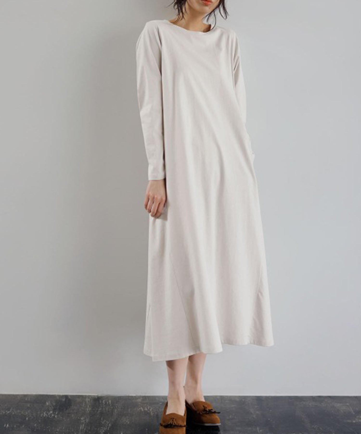 【ラナン/Ranan】のBC ポケット付マキシワンピ(ロング) インテリア・キッズ・メンズ・レディースファッション・服の通販 founy(ファニー) 　ファッション　Fashion　レディースファッション　Fashion for Women　ワンピース　Dresses　マキシ丈ワンピース・ロングドレス　Maxi Dresses / Long One-Pieces　なめらか　Smooth, Silky Texture　シンプル　Simple, Minimal　トレンド　Trend, Trending Now　ベスト　Vest, Waistcoat　ボトム　Bottoms, Lower Wear　ポケット　Pocket, Pocket Detail　マキシ　Maxi, Full Length　ロング　Long, Long-Length　エレガント 上品　Elegant　A/W・秋冬　Autumn/Winter　ライトグレー|ID: prp329100004817818 ipo3291000000035000184