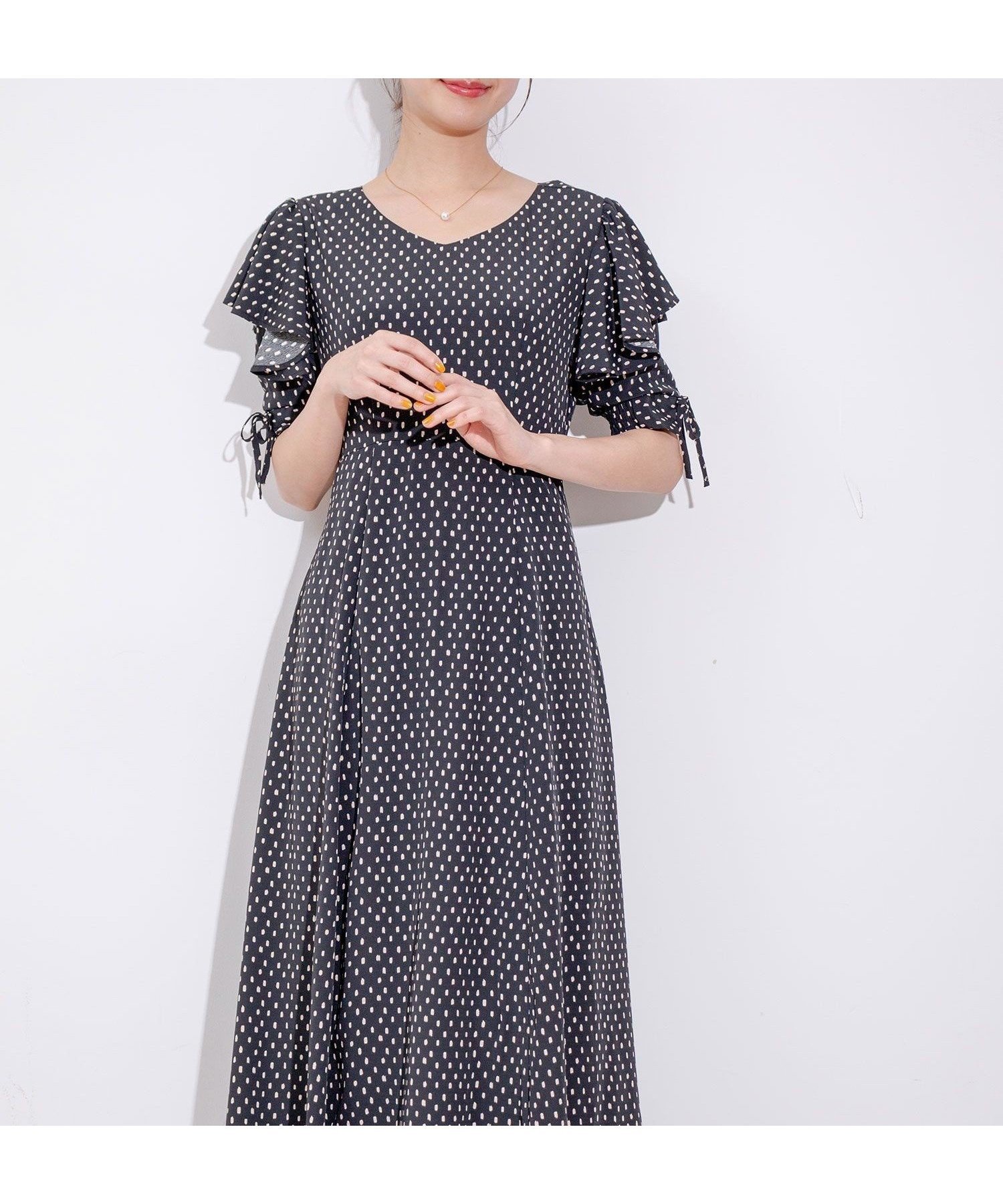 【ジャイロ/JAYRO】のバックレースアップフリルワンピース インテリア・キッズ・メンズ・レディースファッション・服の通販 founy(ファニー) 　ファッション　Fashion　レディースファッション　Fashion for Women　ワンピース　Dresses　サンダル　Sandals, Summer Shoes　シャーリング　Shirring, Ruched　フェミニン　Feminine, Girly　フリル　Frill, Ruffle　フレア　Flare, Flared　プリント　Print, Printed Pattern　ポケット　Pocket, Pocket Detail　リボン　Ribbon, Bow　エレガント 上品　Elegant　夏　Summer　春　Spring　ブラック(01)|ID: prp329100004817830 ipo3291000000035000449