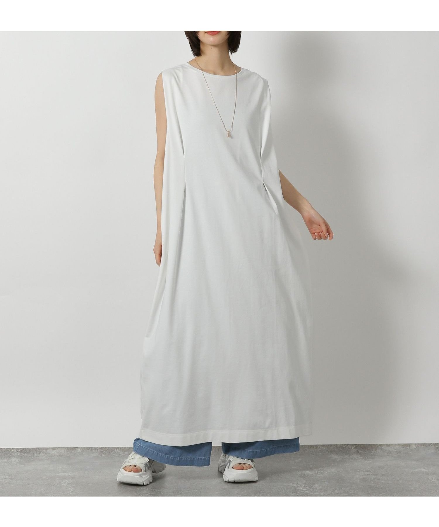 【ラコレ/LAKOLE】の【接触冷感】ウェストタックカットノースリーブワンピース インテリア・キッズ・メンズ・レディースファッション・服の通販 founy(ファニー) 　ファッション　Fashion　レディースファッション　Fashion for Women　ワンピース　Dresses　おすすめ　Recommended / Our Picks　シンプル　Simple, Minimal　スリット　Slit, Slit Detail　ポケット　Pocket, Pocket Detail　リラックス　Relax, Relaxed Fit　夏　Summer　オフホワイト|ID: prp329100004817837 ipo3291000000035000665