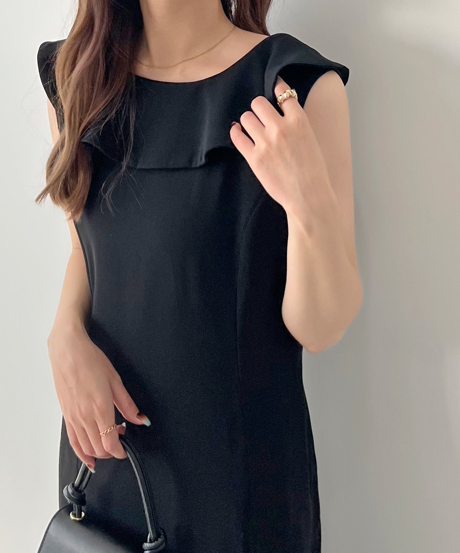 【フューティアランド/futier land】のBIGカラーノースリーブロングワンピース インテリア・キッズ・メンズ・レディースファッション・服の通販 founy(ファニー) 　ファッション　Fashion　レディースファッション　Fashion for Women　ワンピース　Dresses　おすすめ　Recommended / Our Picks　オケージョン　Occasion Wear　クラシカル　Classical, Vintage-Inspired　シューズ　Shoes, Footwear　フェミニン　Feminine, Girly　フラット　Flat, Flat Shoes　フリル　Frill, Ruffle　エレガント 上品　Elegant　ブラック×ブラック|ID: prp329100004817838 ipo3291000000035000678