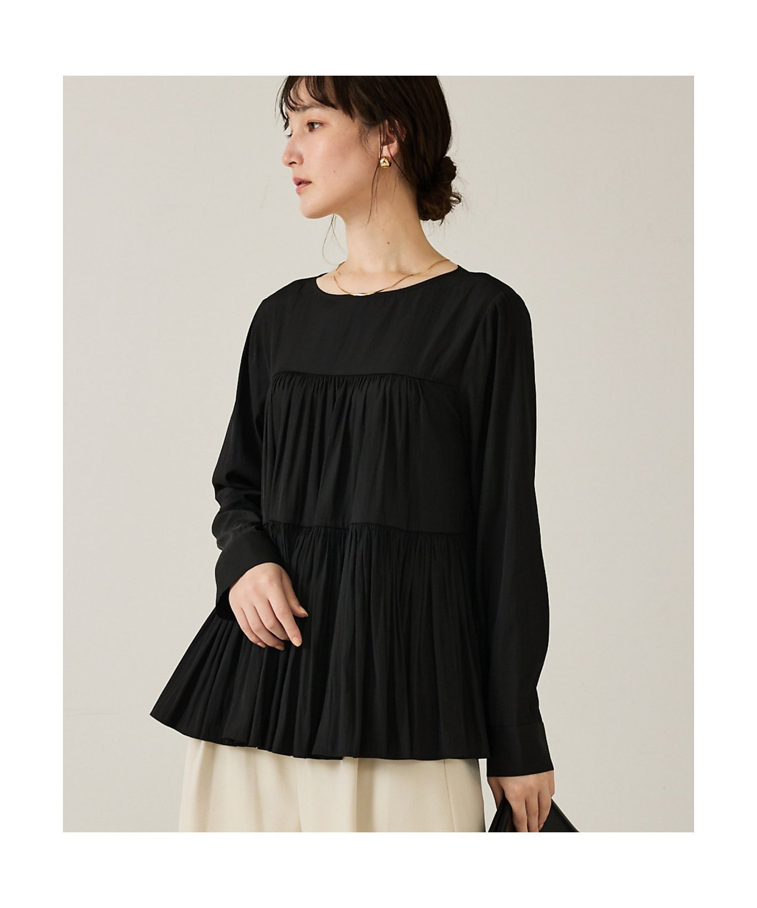 【カリテ/qualite】のエアーフローティアードブラウス インテリア・キッズ・メンズ・レディースファッション・服の通販 founy(ファニー) 　ファッション　Fashion　レディースファッション　Fashion for Women　トップス・カットソー　Cut & Sew Tops　シャツ・ブラウス・オフィスカジュアル　Elegant Blouses & Button-Ups　ギャザー　Gathered, Ruffled　ジャケット　Jacket, Outerwear　デニム　Denim, Jeans Material　ドレープ　Drape, Draping Fabric　ワイド　Wide, Wide Fit　ブラック|ID: prp329100004817850 ipo3291000000035000891