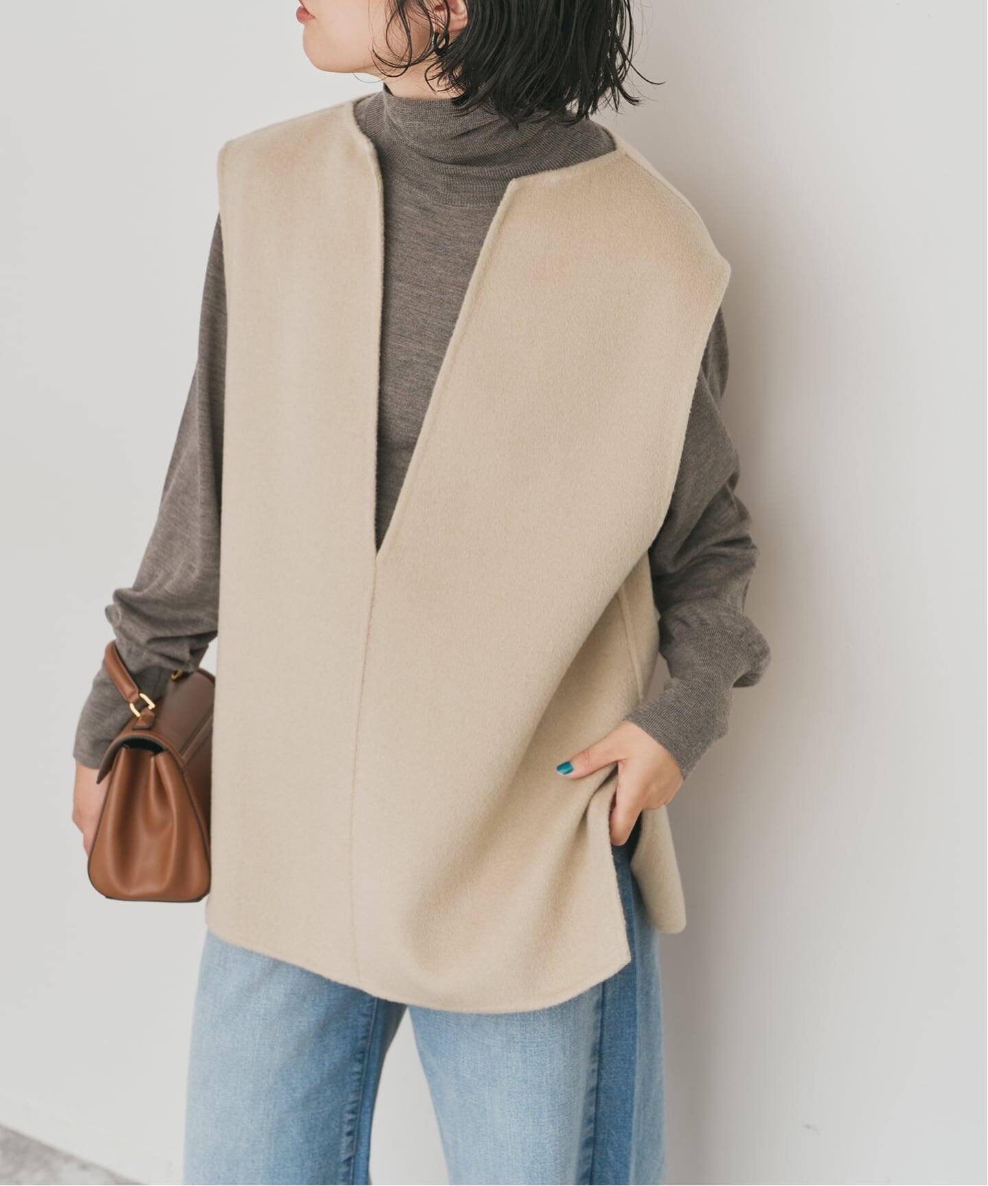 【スピック&スパン/Spick & Span】のダブルフェイスVネックベスト 人気、トレンドファッション・服の通販 founy(ファニー) 　ファッション　Fashion　レディースファッション　Fashion for Women　アウター　Coat / Outerwear Collection　トップス・カットソー　Cut & Sew Tops　ベスト&ジレ / 重ね着スタイル　Vests & Gilets　Vネックトップス　V-Neck Tops / V-Cut Neckline Shirts　おすすめ　Recommended / Our Picks　カットソー　Cut and Sewn Top　シンプル　Simple, Minimal　セットアップ　Set-Up, Coordinated Outfit　ダブル　Double, Double-Breasted　フェイス　Face, Facial Design　フォルム　Silhouette, Form　ベスト　Vest, Waistcoat　 other-1|ID: prp329100004817864 ipo3291000000035001081