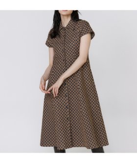 【マーリエ ル カセット/Maglie le cassetto】の《美人百花9月号掲載》《フランドル45周年限定コレクション》フラワー刺繍デニムワンピース《M Maglie le cassetto》 人気、トレンドファッション・服の通販 founy(ファニー) 雑誌掲載アイテム Magazine Picks & Fashion Features ファッション雑誌 Fashion Magazines ビジンヒャッカ 美人百花 ファッション Fashion レディースファッション Fashion for Women ワンピース Dresses インディゴ Indigo Denim 9月号 September Issue コレクション Collection, Seasonal Line コンパクト Compact, Small Size 今季 This Season, Current Season スマート Smart, Elegant 雑誌 Magazine, Fashion Magazine デニム Denim, Jeans Material トレンド Trend, Trending Now なめらか Smooth, Silky Texture フィット Fit, Slim Fit フラワー Flower, Floral ポケット Pocket, Pocket Detail 夏 Summer エレガント 上品 Elegant |ID:prp329100004817872