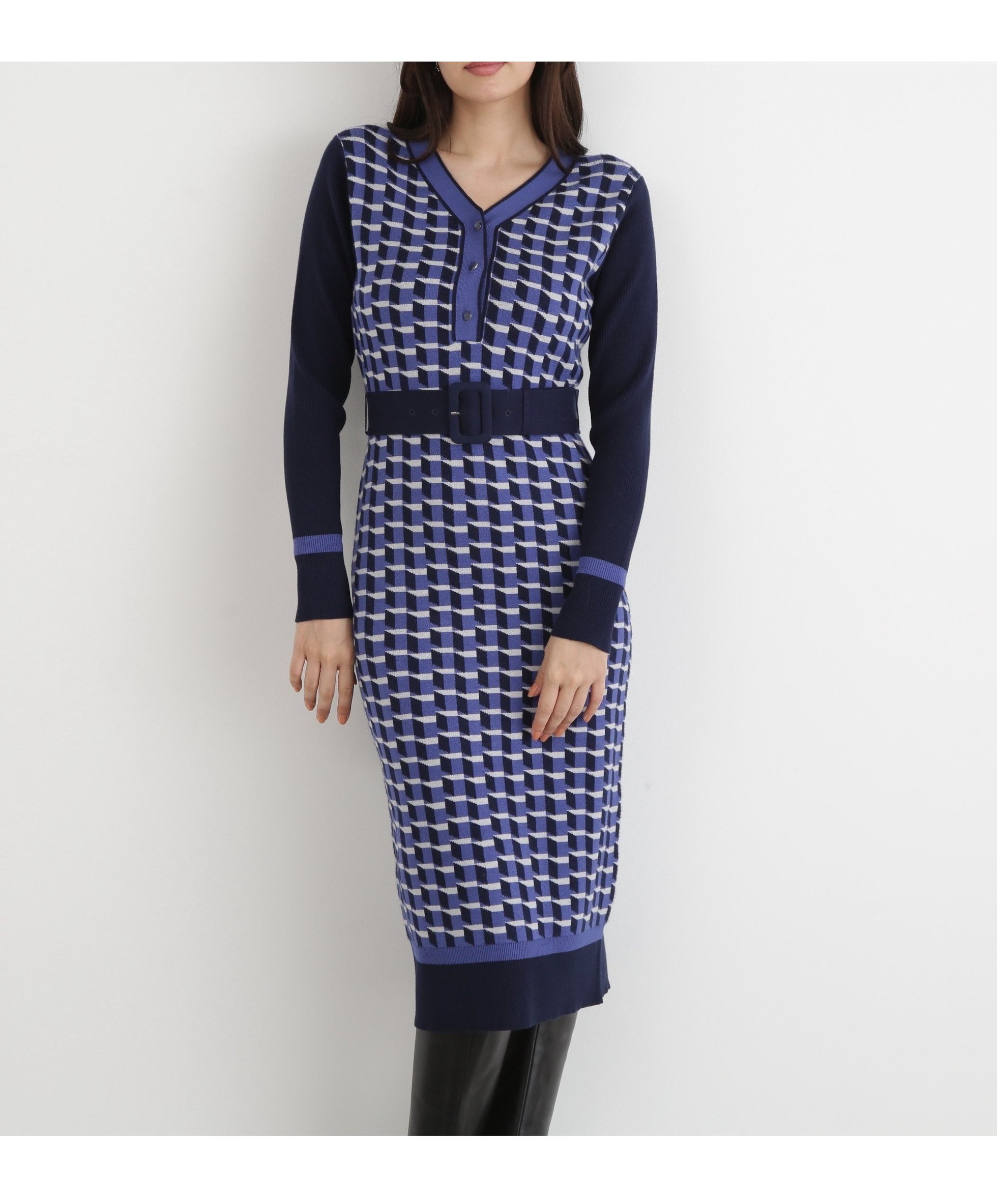 【ピンキーアンドダイアン/Pinky&Dianne】のジオメトリックジャガードニットワンピース インテリア・キッズ・メンズ・レディースファッション・服の通販 founy(ファニー) 　ファッション　Fashion　レディースファッション　Fashion for Women　ワンピース　Dresses　ニットワンピース　Knit Dresses　ジャケット　Jacket, Outerwear　スタンダード　Standard, Basic　ストレッチ　Stretch, Stretchy Fabric　フィット　Fit, Slim Fit　ビジネス 仕事 通勤　Business / Work / Commuting　ブルー|ID: prp329100004817873 ipo3291000000035001187