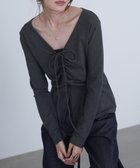 【バブ ブージュルード/Bab Bou Jeloud】のセンターシャーリングカットソー 人気、トレンドファッション・服の通販 founy(ファニー) ファッション Fashion レディースファッション Fashion for Women トップス・カットソー Cut & Sew Tops カットソー・ベーシックTシャツ Cut-and-Sewn Tops / Stretch Tees & Basics インナー Innerwear カットソー Cut and Sewn Top ガーリー Girly, Feminine Style クラシカル Classical, Vintage-Inspired サテン Satin, Glossy Fabric シャーリング Shirring, Ruched シンプル Simple, Minimal スマート Smart, Elegant スラックス Slacks, Dress Pants センター Center, Center Line チェック Check, Plaid, Tartan デニム Denim, Jeans Material フェミニン Feminine, Girly フロント Front, Front Design リボン Ribbon, Bow 再入荷 Restock / Back in Stock おすすめ Recommended / Our Picks thumbnail CCL|ID: prp329100004818283 ipo3291000000035005743