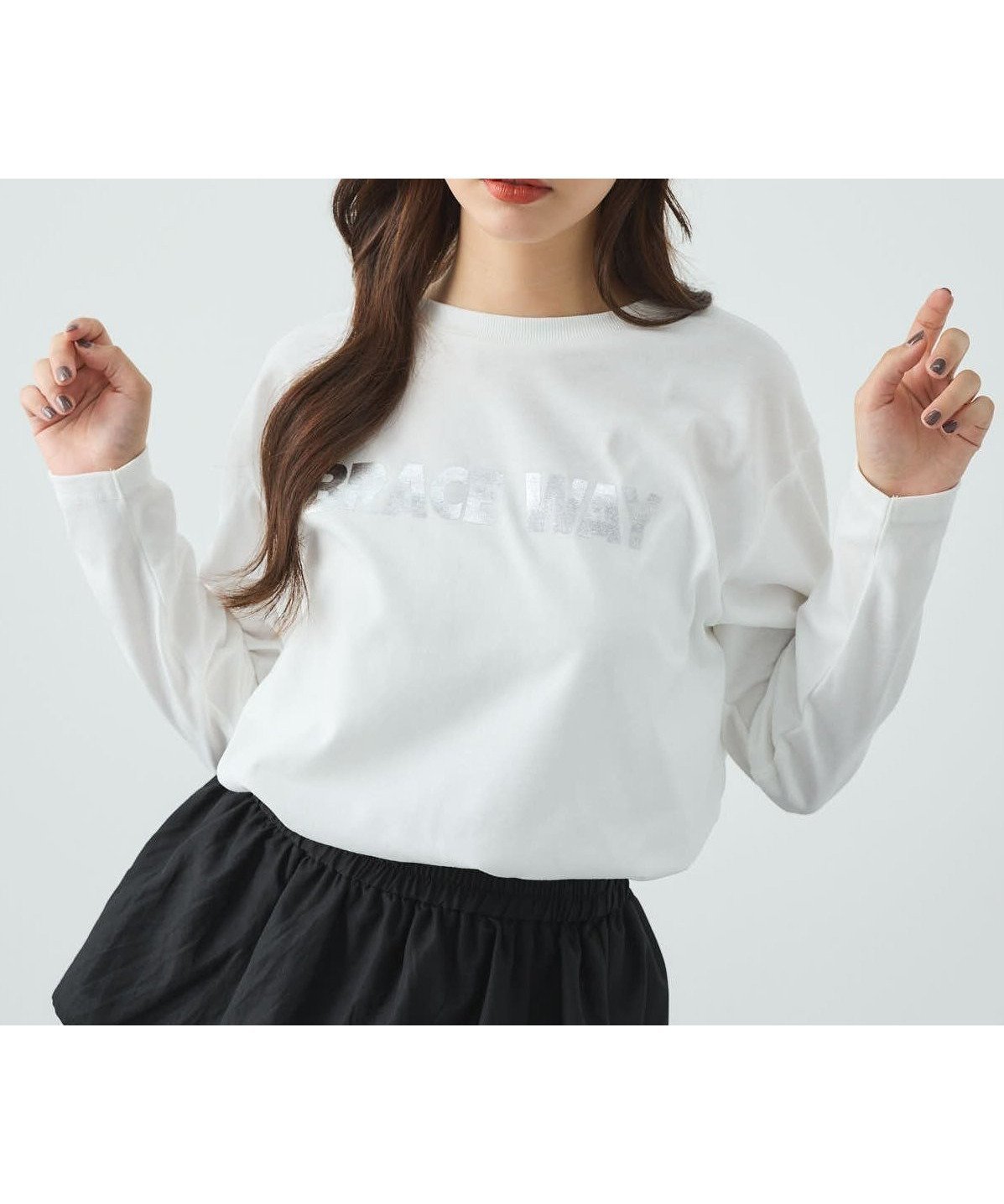 【イング/INGNI】の【WEB限定】アソートロゴロングTシャツ インテリア・キッズ・メンズ・レディースファッション・服の通販 founy(ファニー) 　ファッション　Fashion　レディースファッション　Fashion for Women　トップス・カットソー　Cut & Sew Tops　シャツ・ブラウス・オフィスカジュアル　Elegant Blouses & Button-Ups　ロングTシャツ・Tシャツ　Longline T-Shirts & Tees　スマホ　Smartphone, Mobile Device　フロント　Front, Front Design　プリント　Print, Printed Pattern　ベーシック　Basic, Essential　オフホワイト/シルバー|ID: prp329100004818308 ipo3291000000035006029